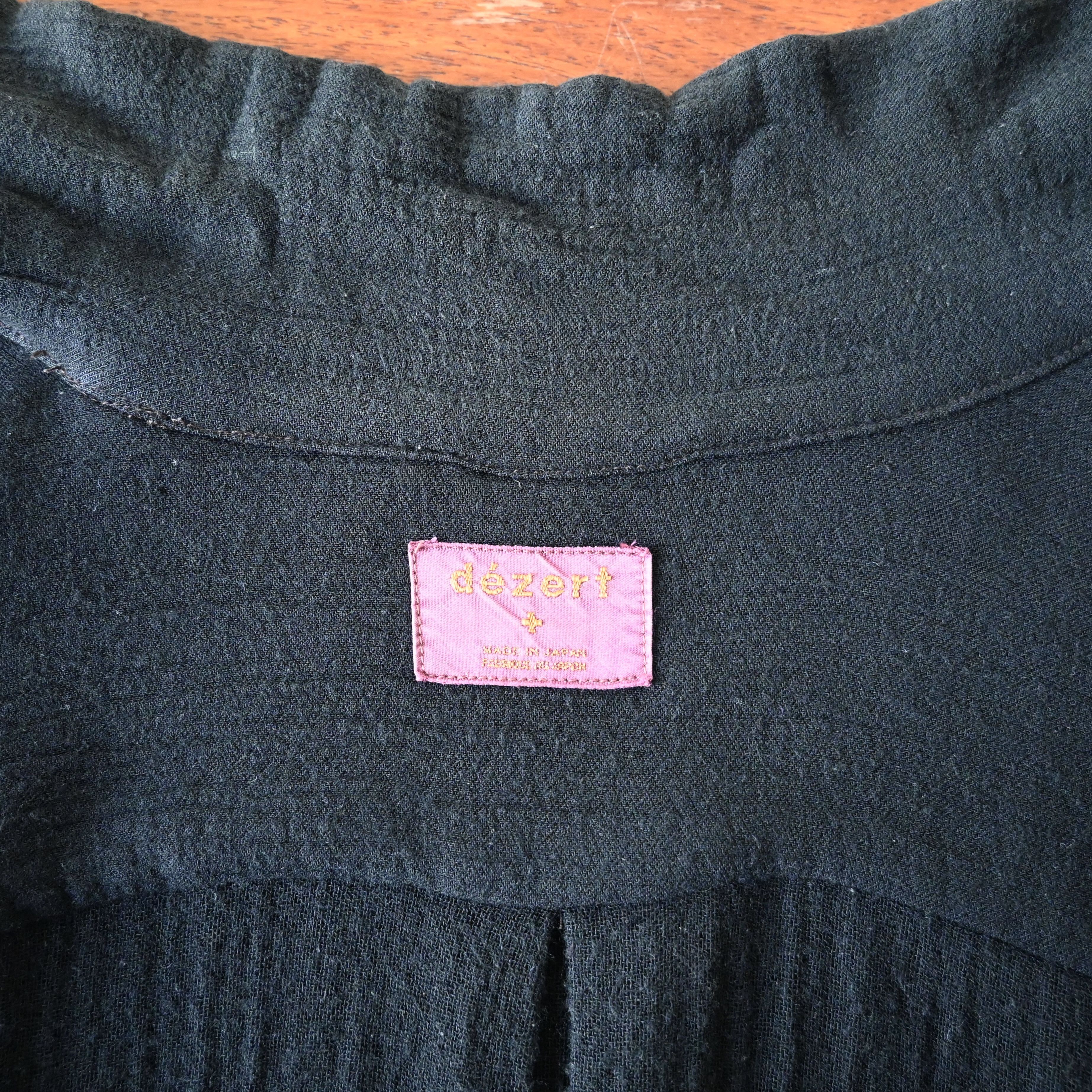 Dezert VTG 1980-90s Dezert black rayon x wool drapey shirt Size US L / EU 52-54 / 3 - 15 Thumbnail