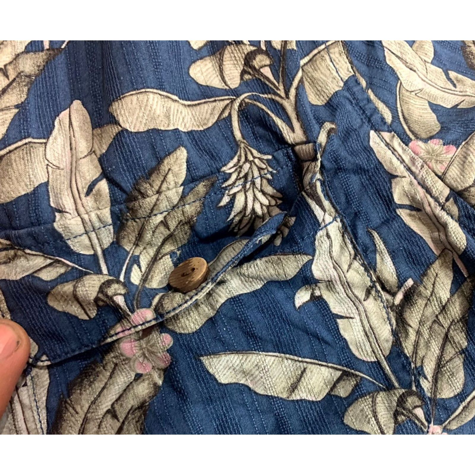 Tommy Bahama Tommy Bahama Floral Silk Hawaiian Shirt Mens Large Multicolor Size US L / EU 52-54 / 3 - 3 Thumbnail