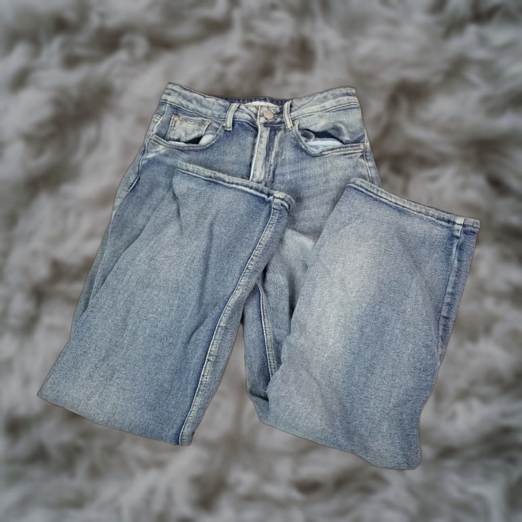 Almost Famous VINTAGE Almost Famous Womens Jeans Size 3 Denim High Rise Light Wash Distressed Size 26" / US 2 / IT 38 - 1 Thumbnail