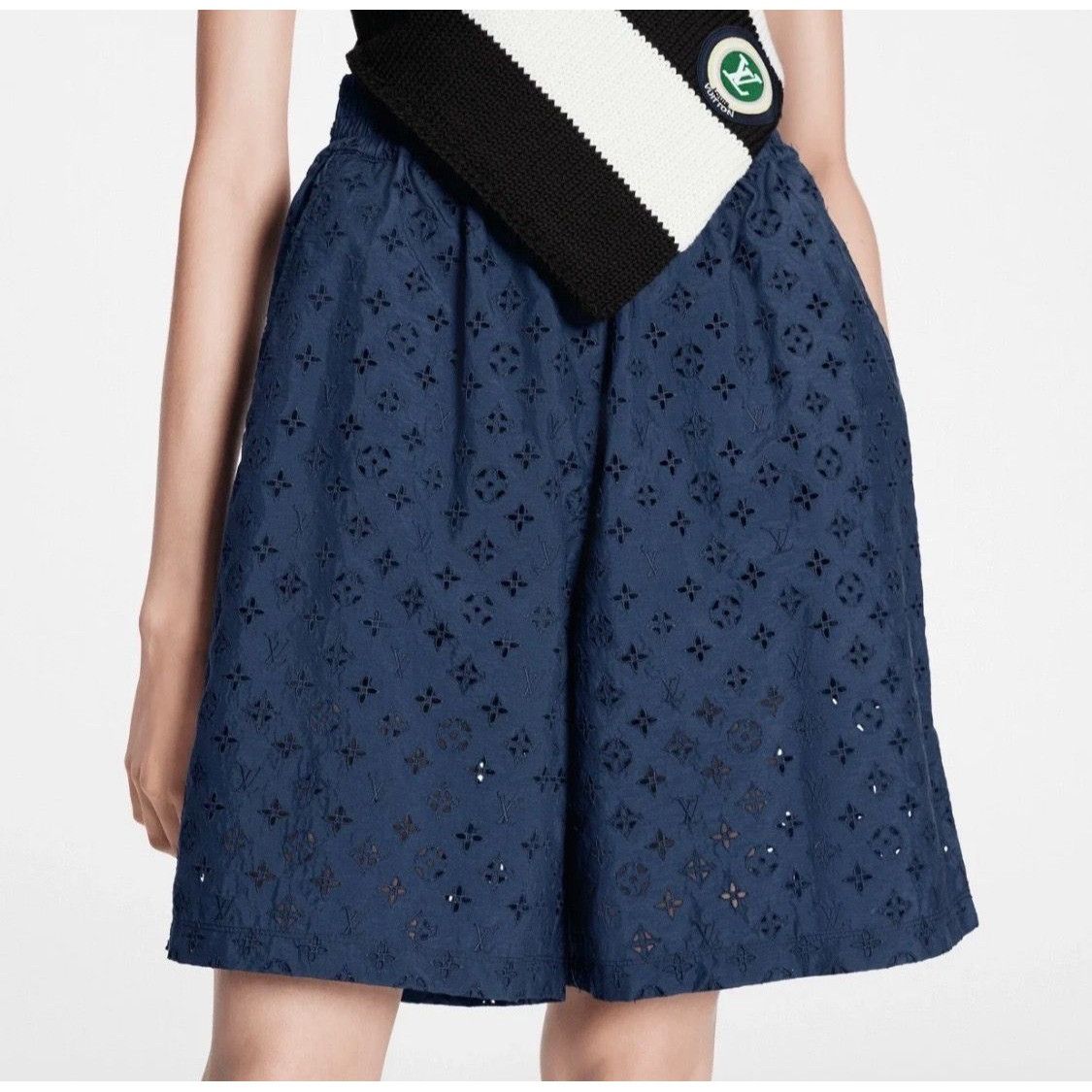 Louis Vuitton Louis Vuitton LV – 2022 Collection – Logo monogram perforate Size 40" / US 18 - 8 Thumbnail
