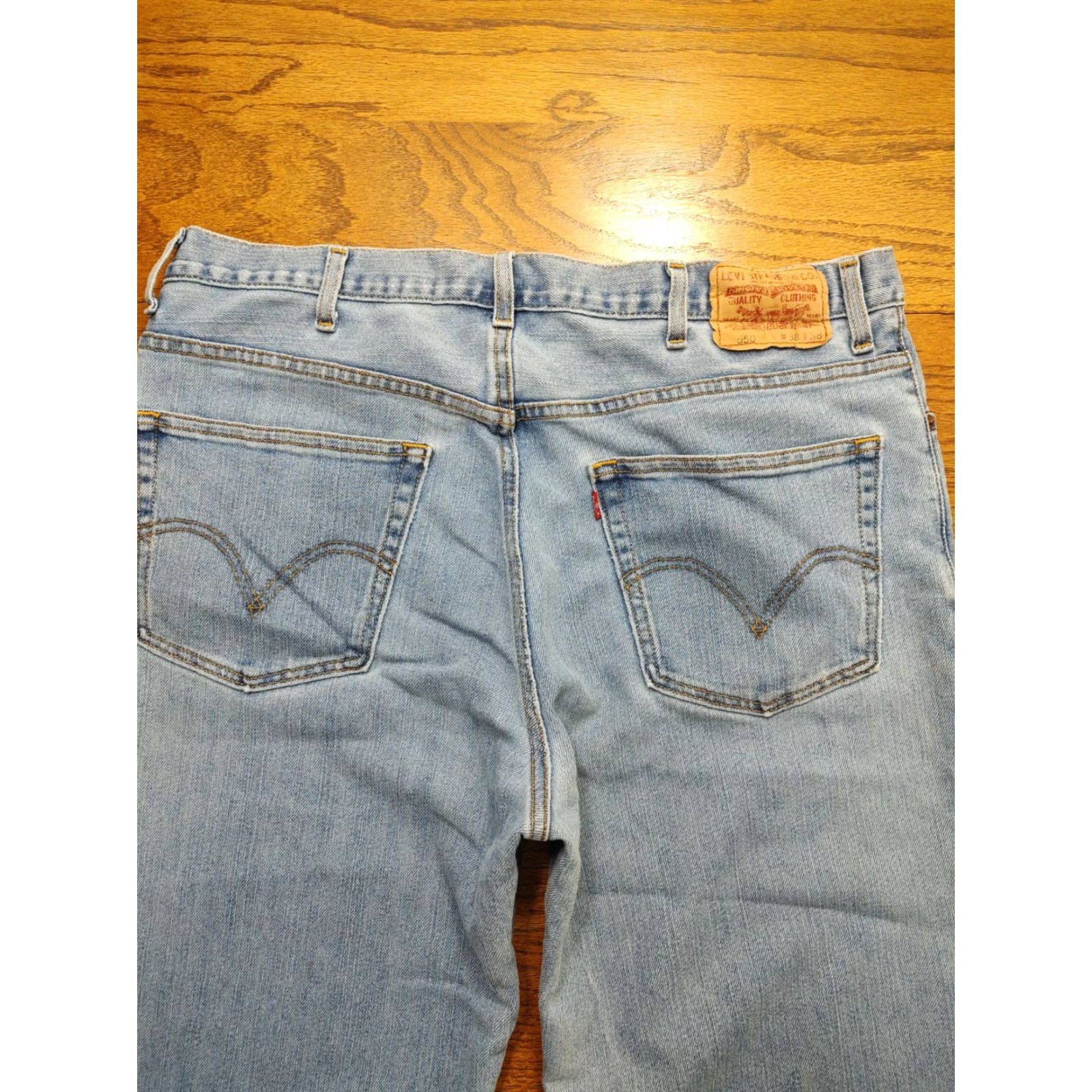 Levi's VINTAGE Levi's 550 Jeans Mens Relaxed 37x37 Light Blue Denim Baggy 90s Y2K USA Steel Logo Pockets Distressed Cotton Blend Regular Waist 37 Inseam 37 Size US 37 - 3 Thumbnail
