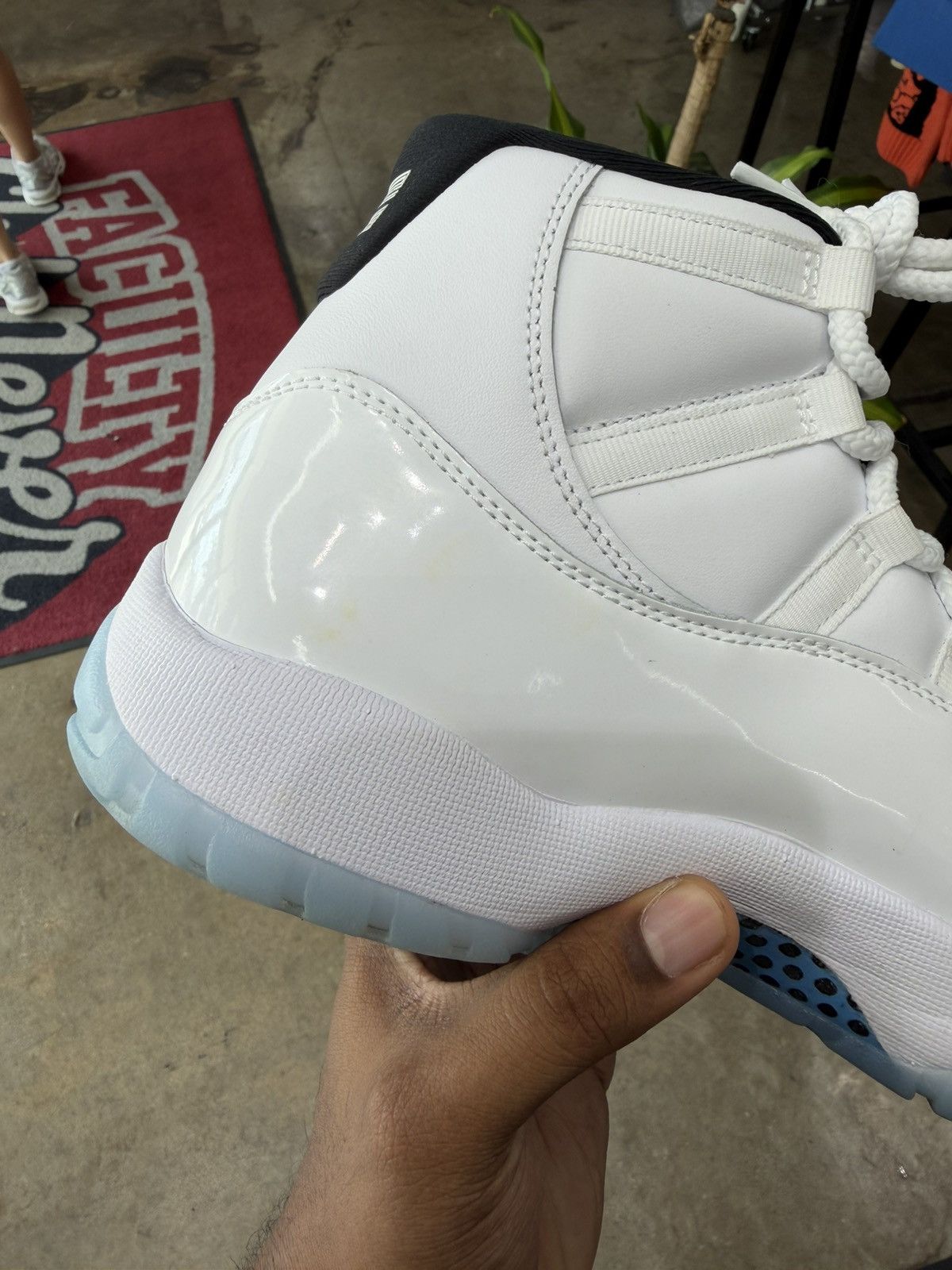 Jordan Brand Jordan 11 Legend Blue Colombia Size 10 (2024) Size US 10 / EU 43 - 13 Thumbnail