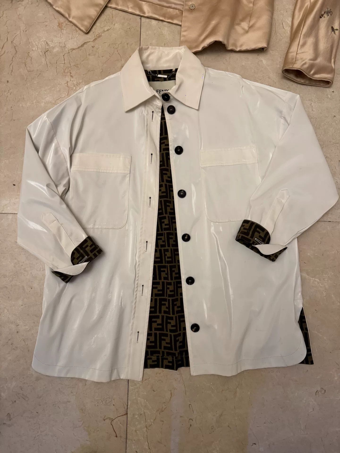 Fendi Fendi White Stylish Coat with Silk Lining Size S / US 4 / IT 40 - 1 Thumbnail