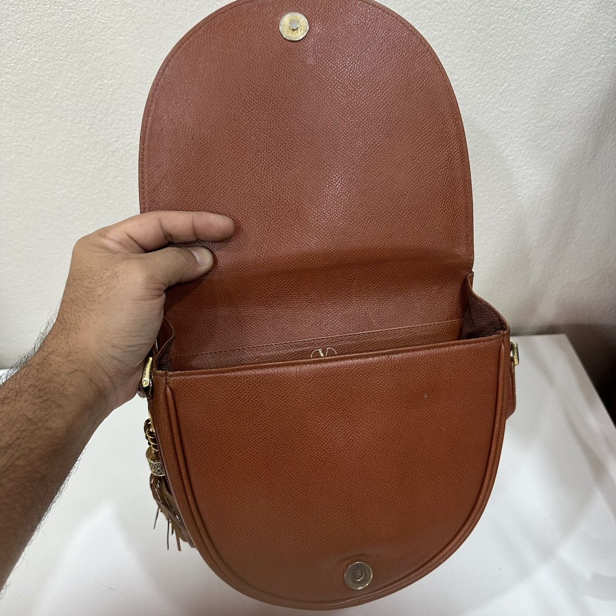 Valentino ‼️LD‼️VALENTINO GARAVANI REDDISH BROWN LEATHER SHOULDER BAG Size ONE SIZE - 11 Thumbnail