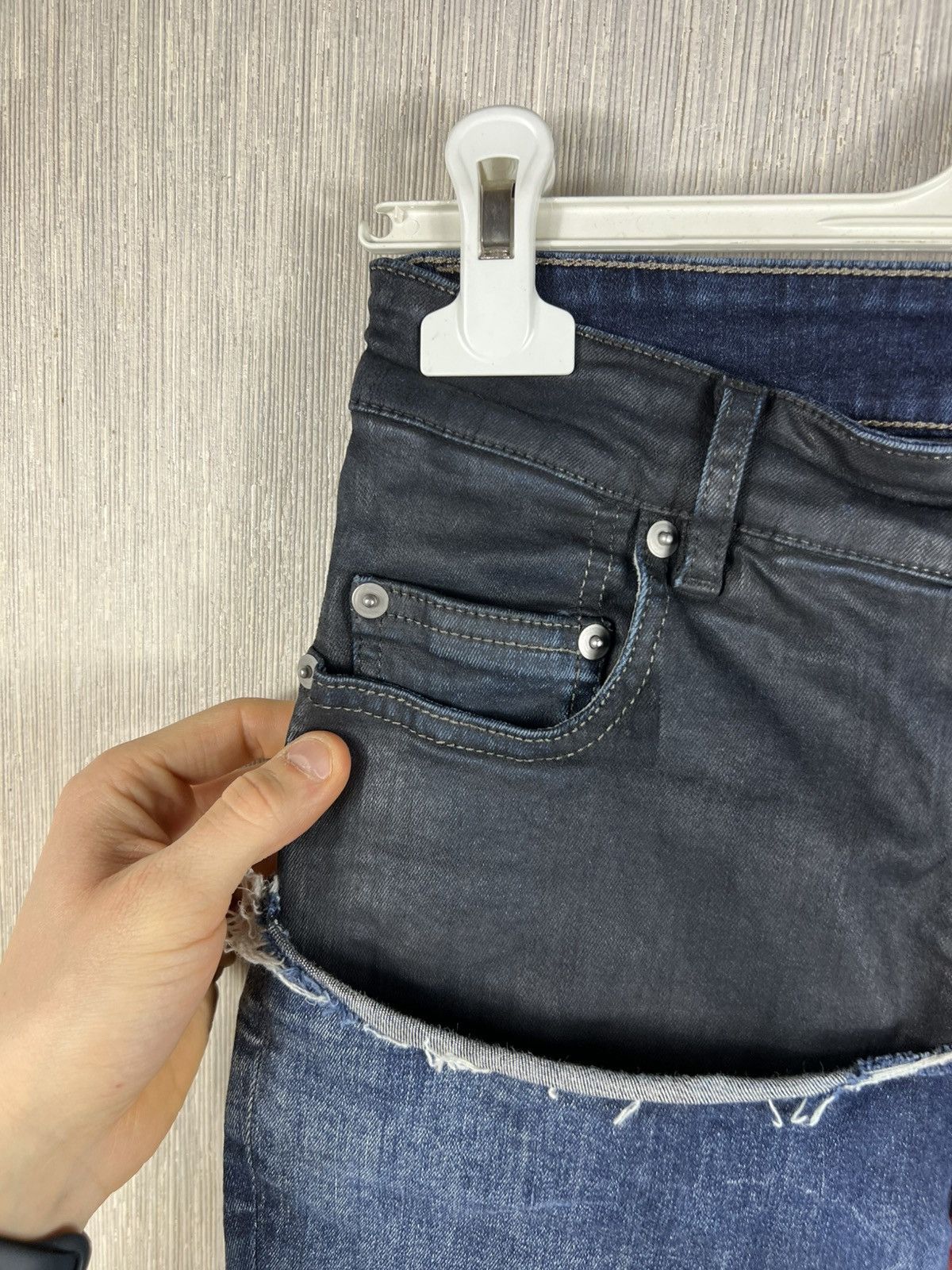 Rick Owens Rick Owens drkshdw tyrone cut waxed distressed jeans pants Size 26" / US 2 / IT 38 - 10 Thumbnail