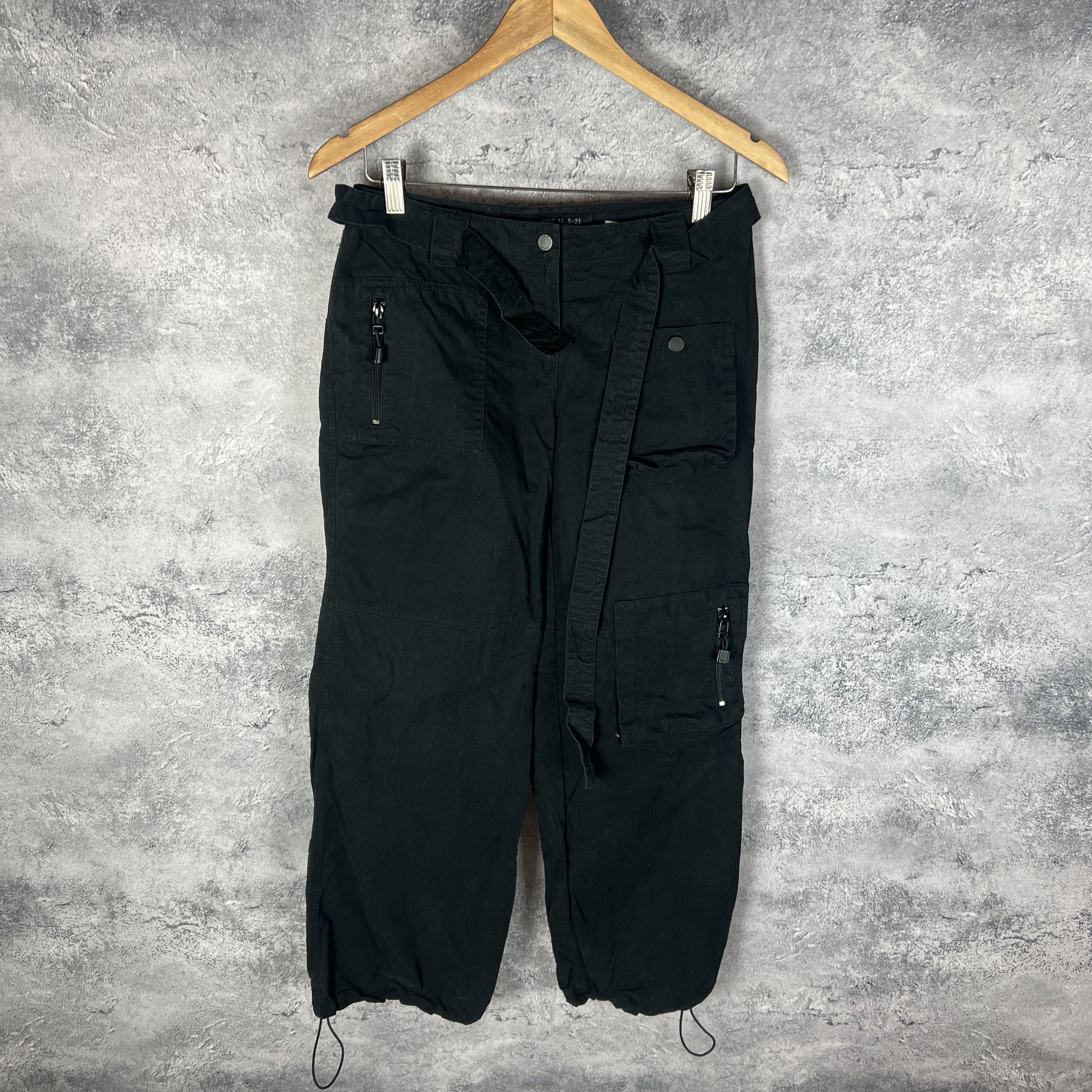 Vintage Cargo Pants Avant Garde Women's Size 8 Black Size 30" / US 8 / IT 44 - 1 Thumbnail