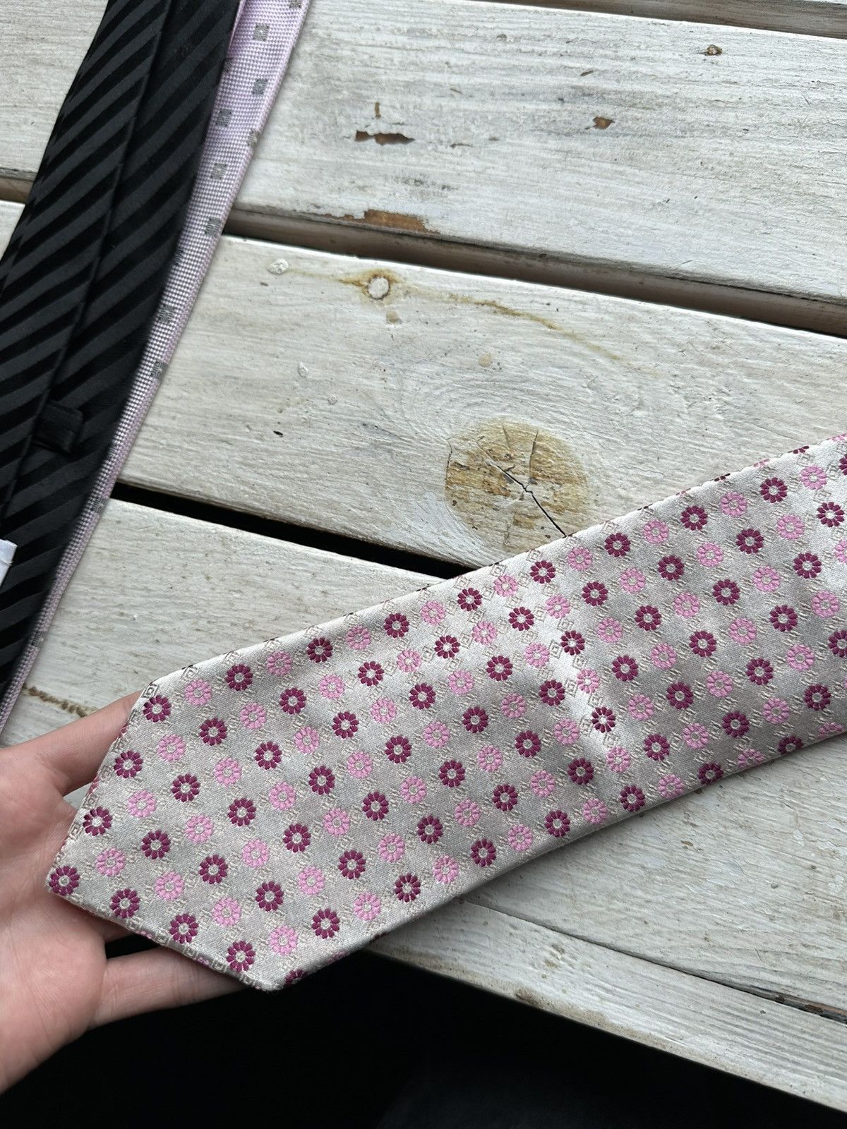 Designer × Hugo Boss 🚨RARE Hugo Boss Tie old money style Burgundy luxury monogram Size ONE SIZE - 5 Thumbnail