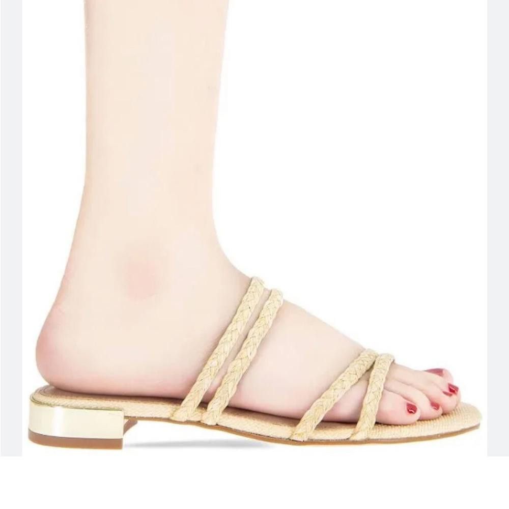 Designer BCBGeneration l NWOT Dexti Straw Sandals Size 8 Size US 8 / IT 38 - 9 Thumbnail