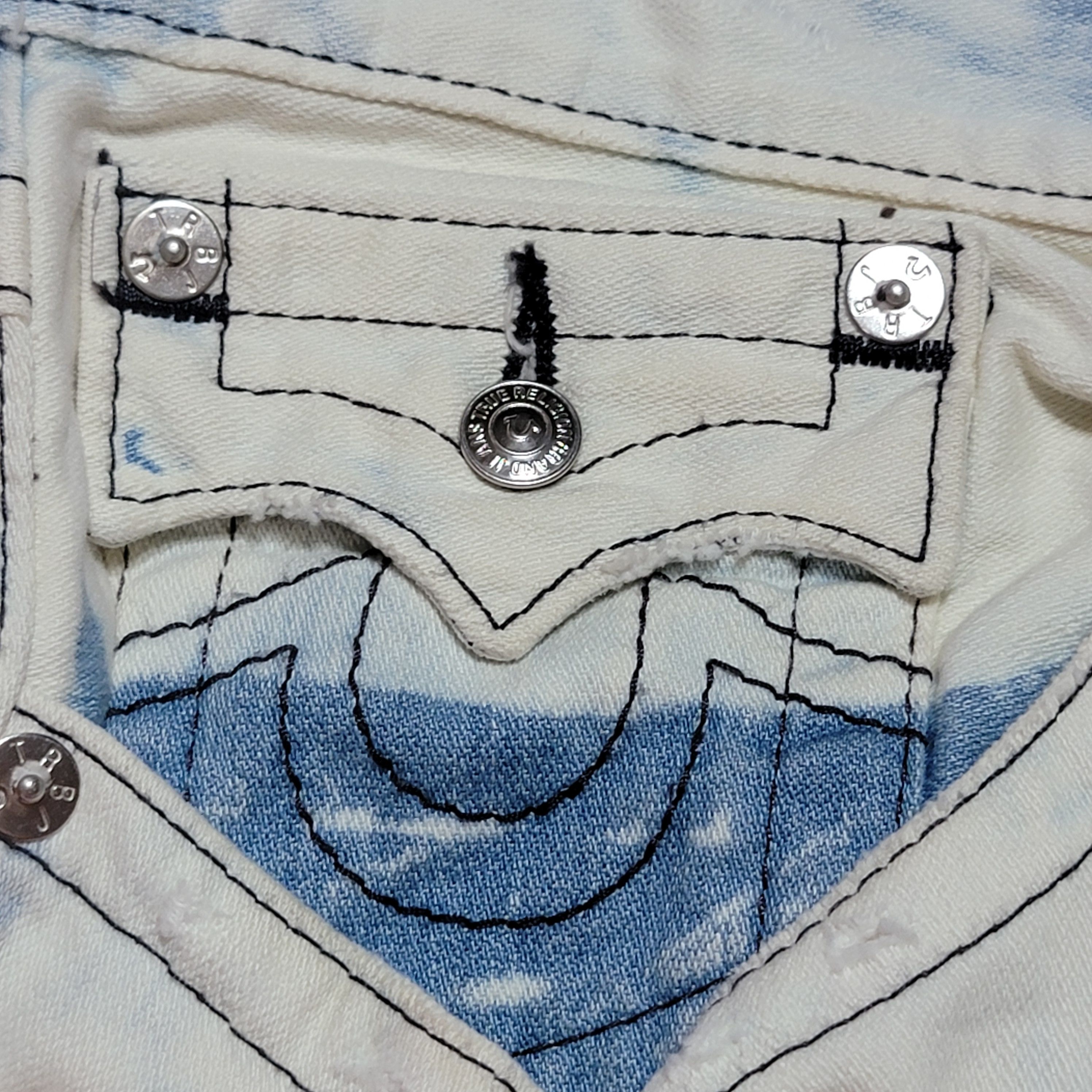 True Religion True Religion Shredded Front Acid Washed Straight Jeans - 40 Size 42" / US 20 - 2 Thumbnail