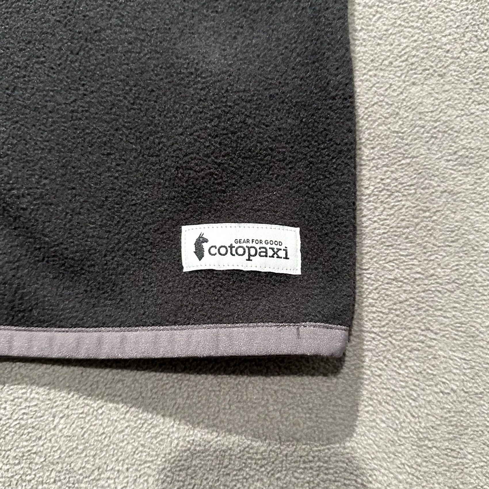 Cotopaxi Cotopaxi Pullover Mens XL Blue Black 1/2 Zip Amado Fleece Mock Neck Outdoor GUC Size US XL / EU 56 / 4 - 7 Thumbnail