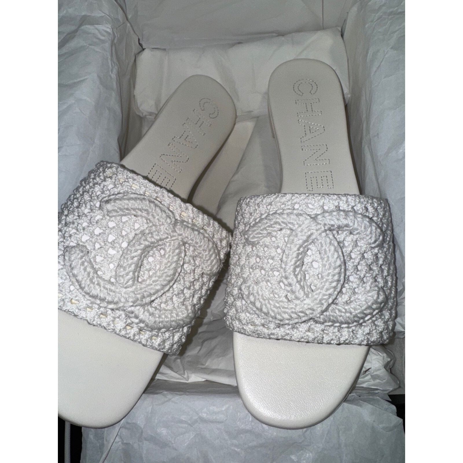 Chanel Chanel 24M White Crochet Knit Coco Beach CC Logo Mule Size US 11 / IT 41 - 10 Thumbnail