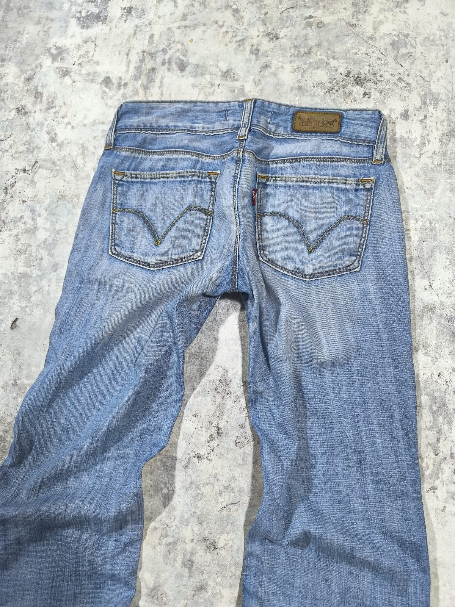 Levi's levis 570 straight lowrise wmn xs faded western Size 28" / US 6 / IT 42 - 9 Thumbnail