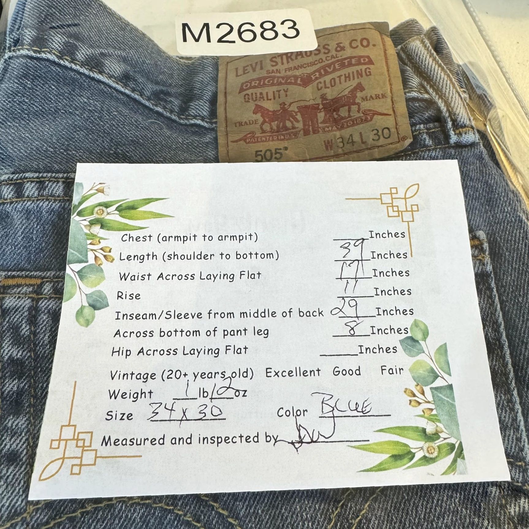 Levi's VINTAGE Levis 505 Jeans Mens 34x30 Blue Denim Straight Fit Medium Wash Classic Pants Size US 34 / EU 50 - 7 Thumbnail