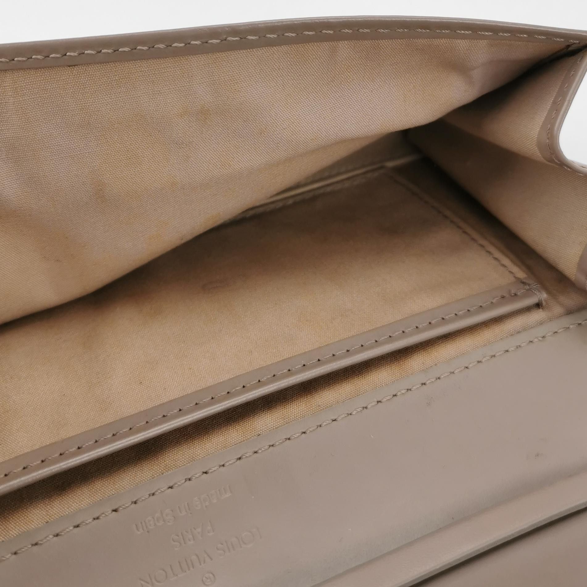 Louis Vuitton Louis Vuitton (LV) Cowhide Classic Versatile Handbag -y2506 Size ONE SIZE - 5 Thumbnail