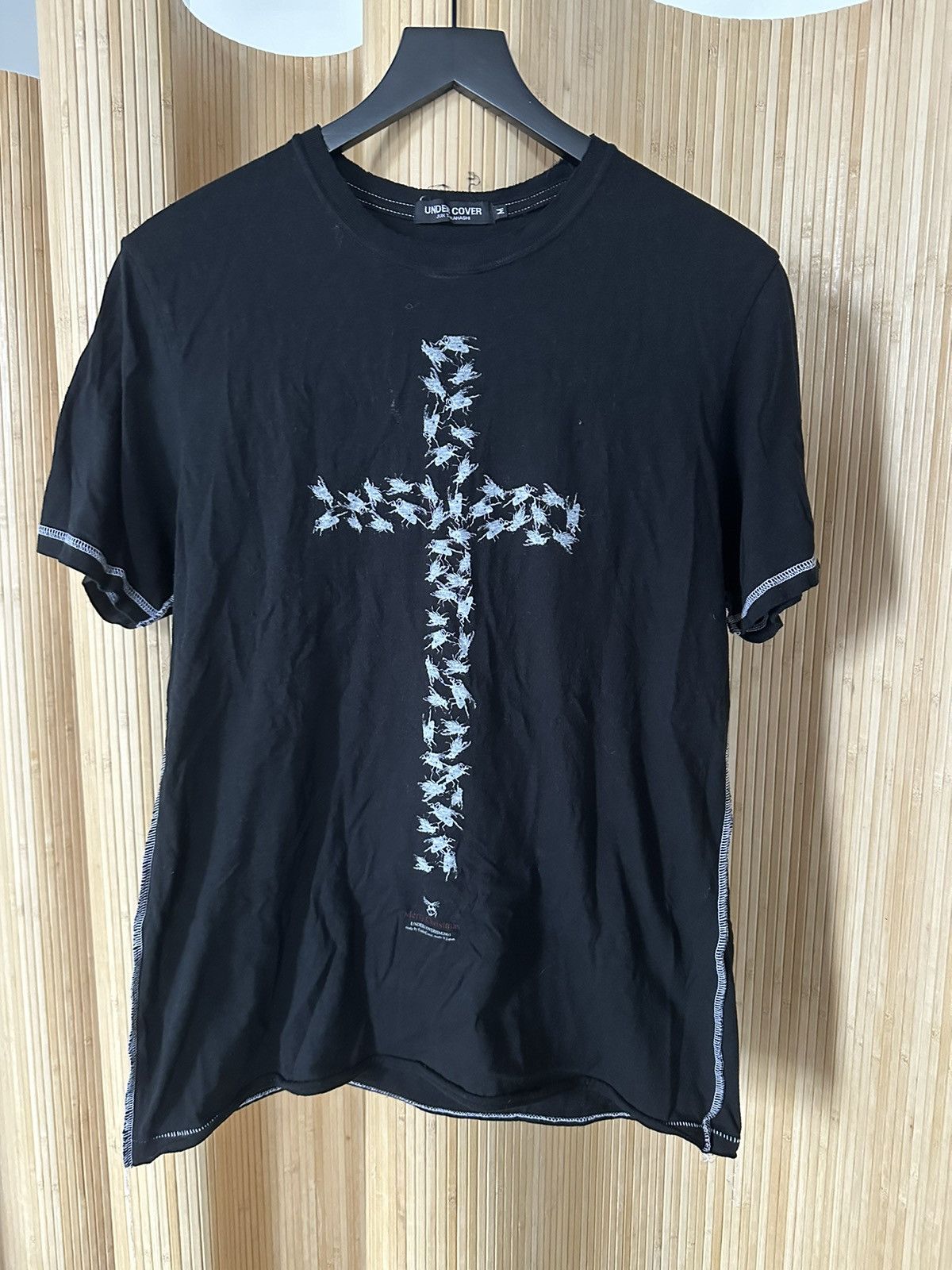 UNDERCOVER SS03 “SCAB” FLIES CROSS TEE