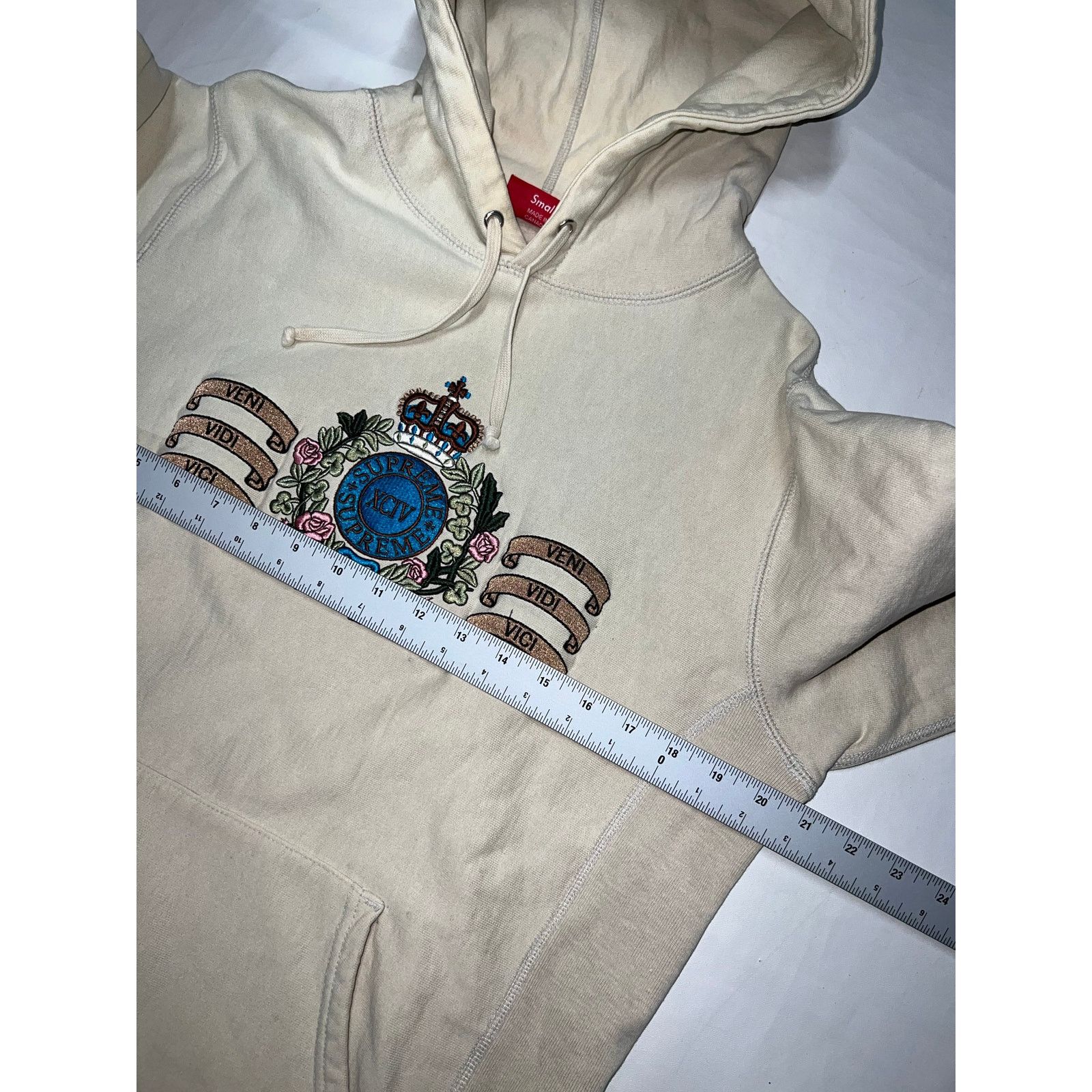 Supreme Supreme FW16 Veni Vidi Vici Embroidered Crest Hoodie Size US S / EU 44-46 / 1 - 6 Thumbnail