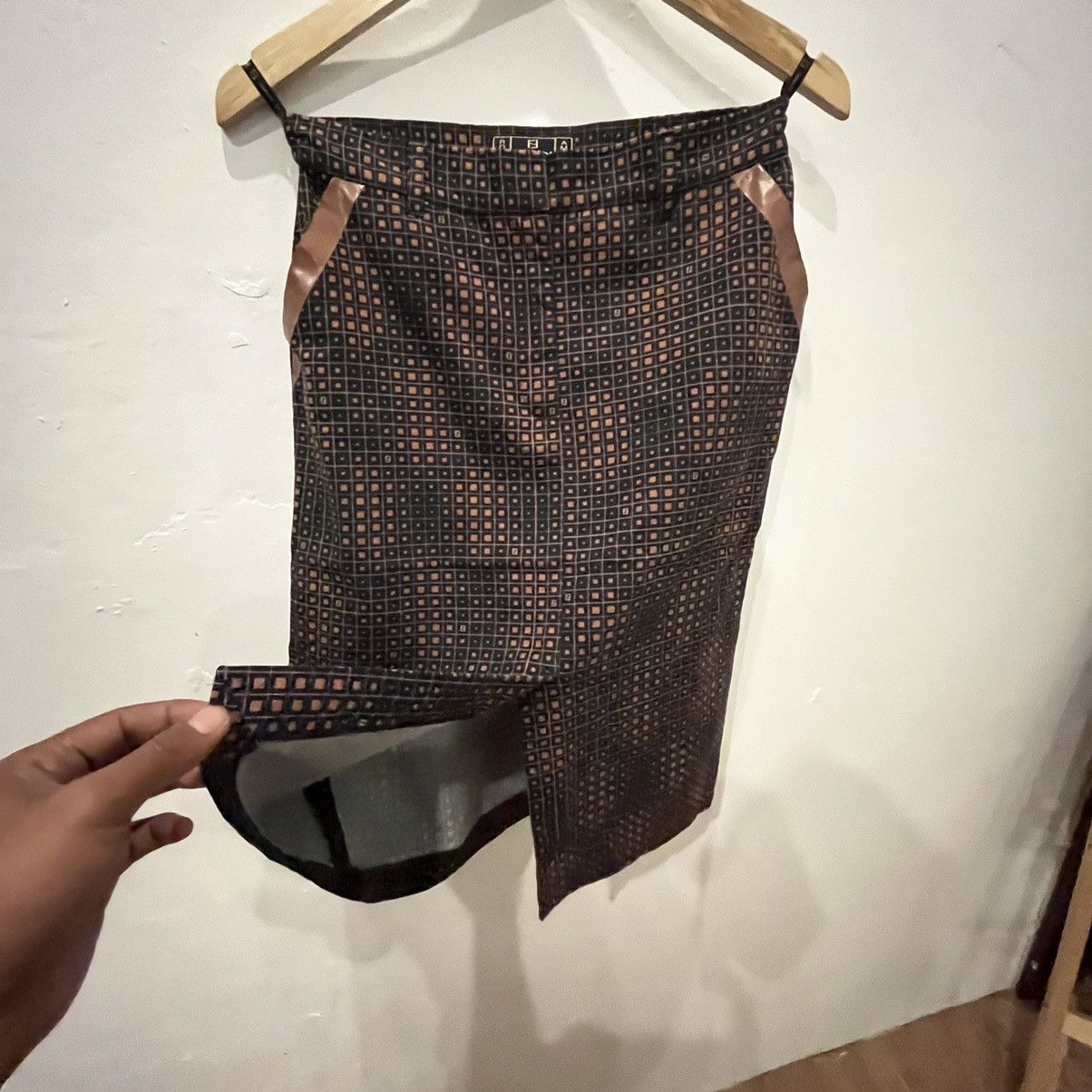 Fendi Vintage 90/Y2K Fendi Roma Mini Skirts Made In Italy Size 28" / US 6 / IT 42 - 6 Thumbnail