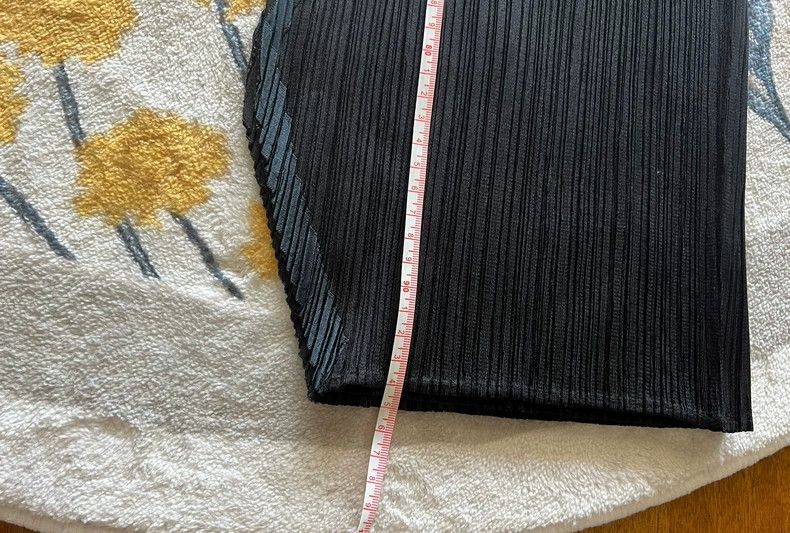 Issey Miyake Issey Miyake size:2 Blue pleated irregular-shaped pants Size 22" - 8 Thumbnail