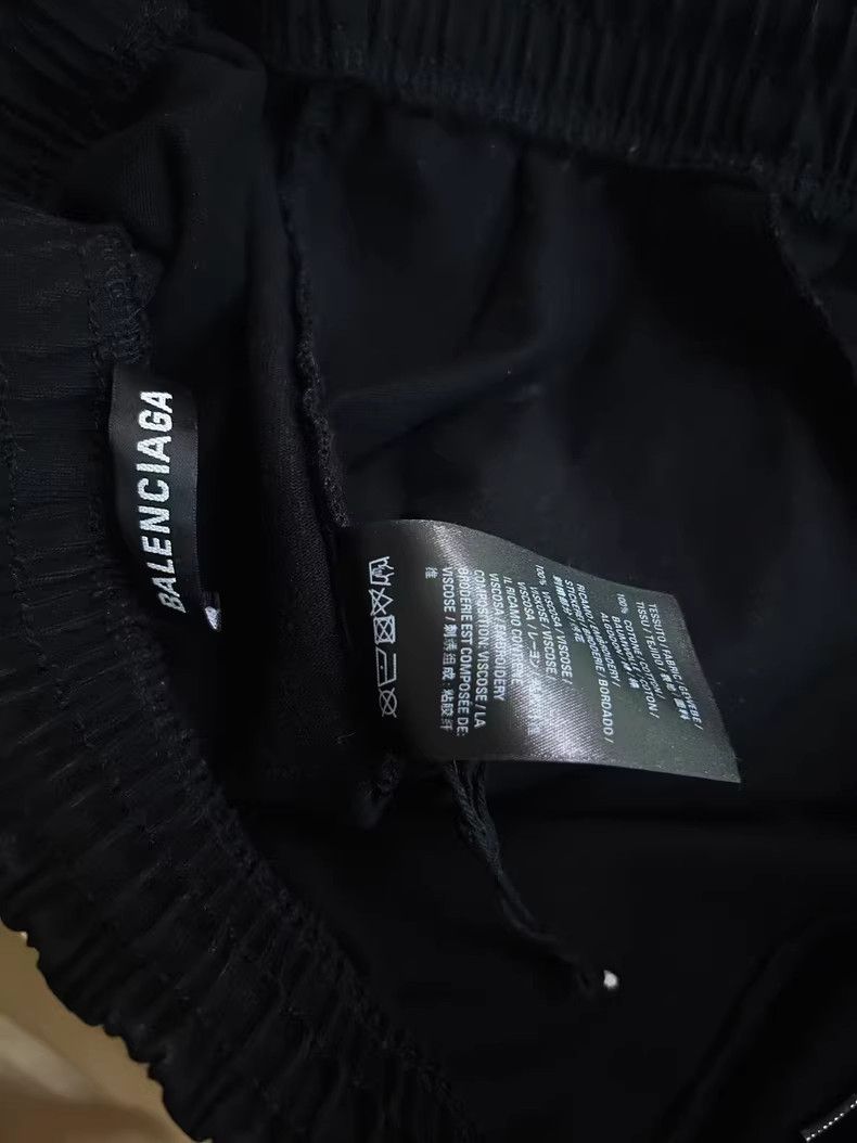 Balenciaga Balenciaga runway show mesh shorts -DMC Size US 27 - 6 Thumbnail