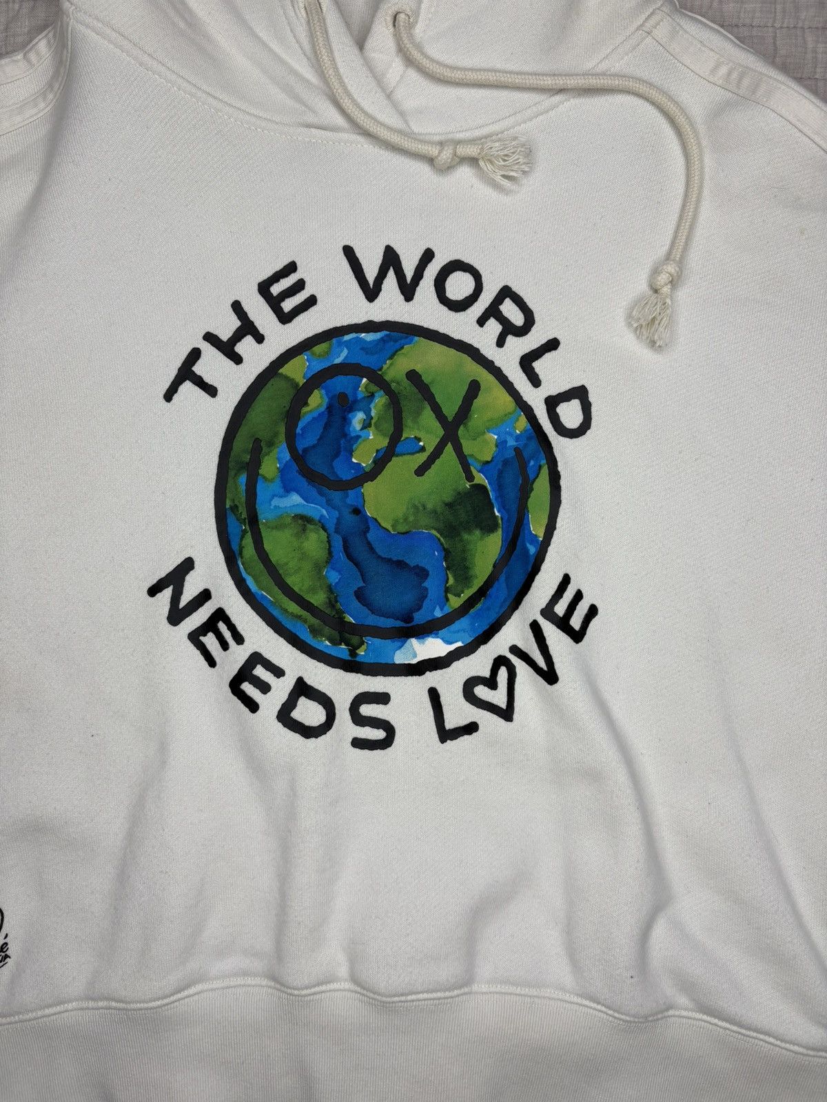 Adidas Adidas x Andre Saraiva ‘The World Needs Love’ Cropped Hoodie Size S / US 4 / IT 40 - 1 Thumbnail