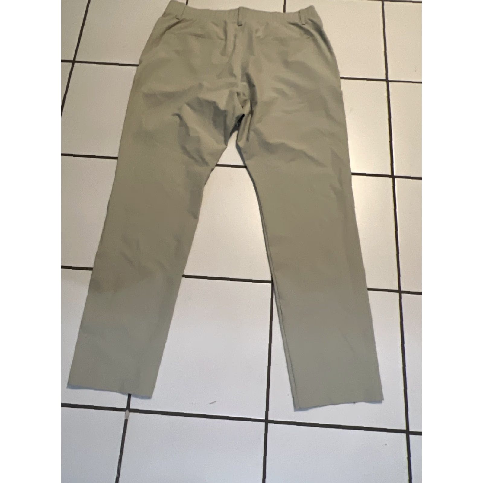Under Armour Under Armour Pants Mens 38x32 Cream Beige Golf Performance Lightweight Stretch Straight Leg Regular Size US 38 / EU 54 - 3 Thumbnail