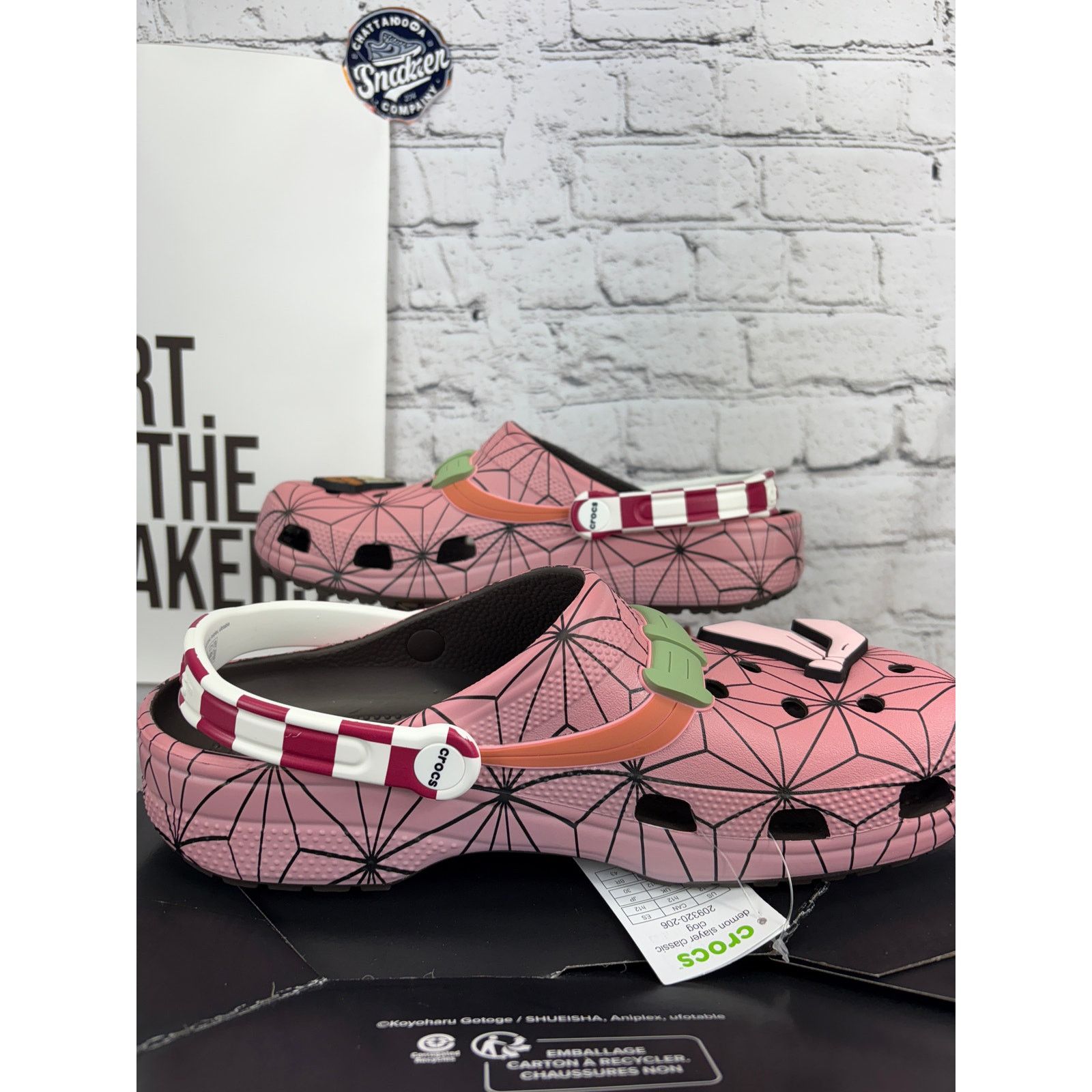 Crocs Crocs x Demon Slayer Nezuko Anime Clog Mens 14 Pink Green Size US 14 / EU 47 - 6 Thumbnail