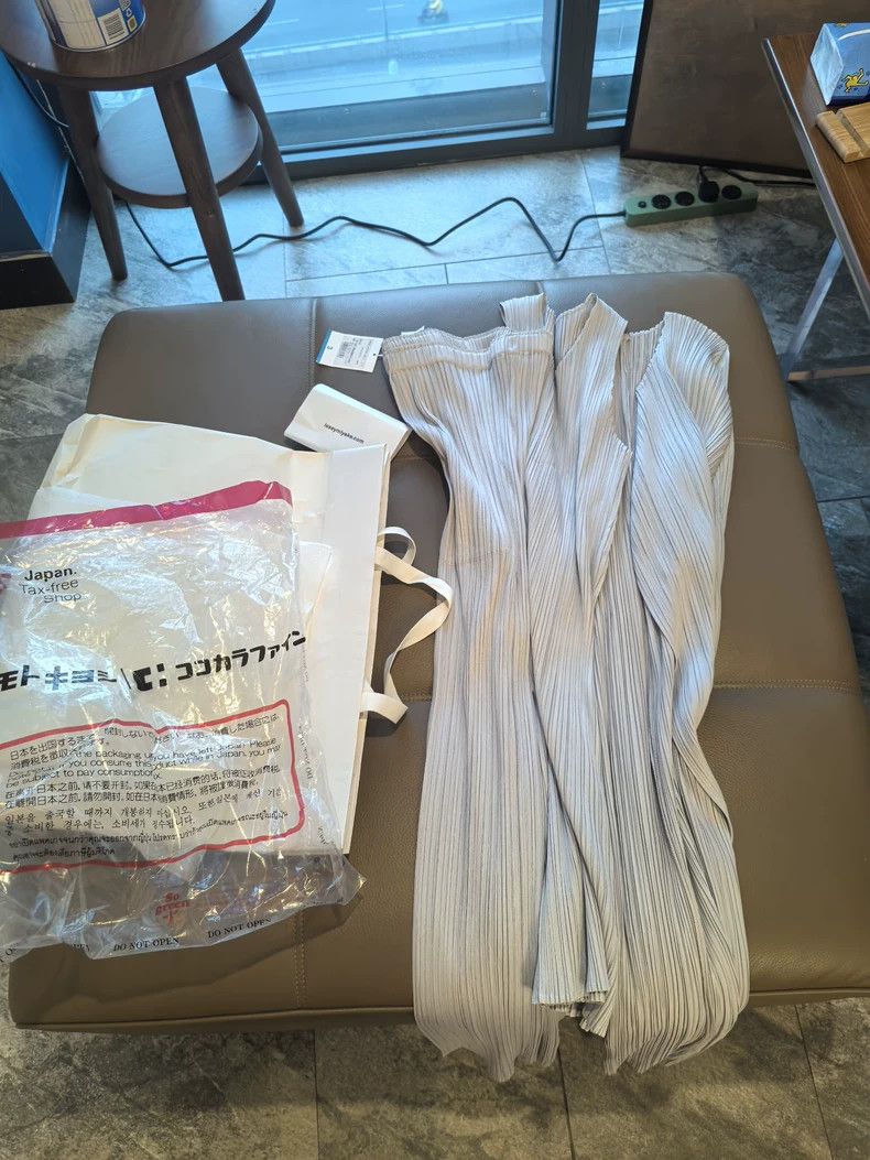 Issey Miyake issey miyake size:3 Light grey pleated pants Size 42" / US 20 - 4 Thumbnail