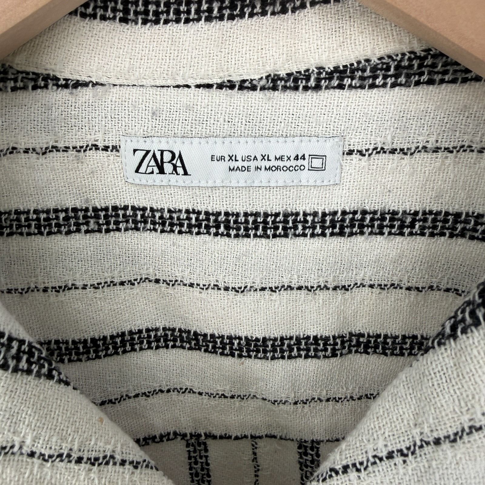 Zara Zara Men’s White & Black Striped Button-Up Short Sleeve Shir Size US XL / EU 56 / 4 - 3 Thumbnail