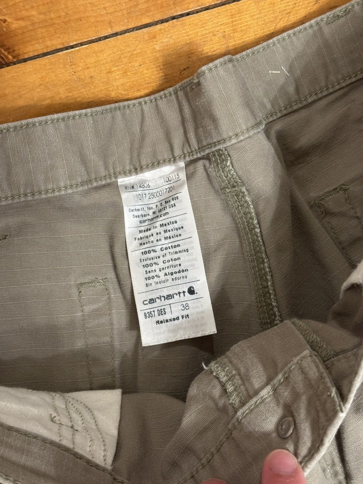 Carhartt B357 DES Carhartt Cargo Shorts. Tagged 38 Size US 38 / EU 54 - 6 Thumbnail