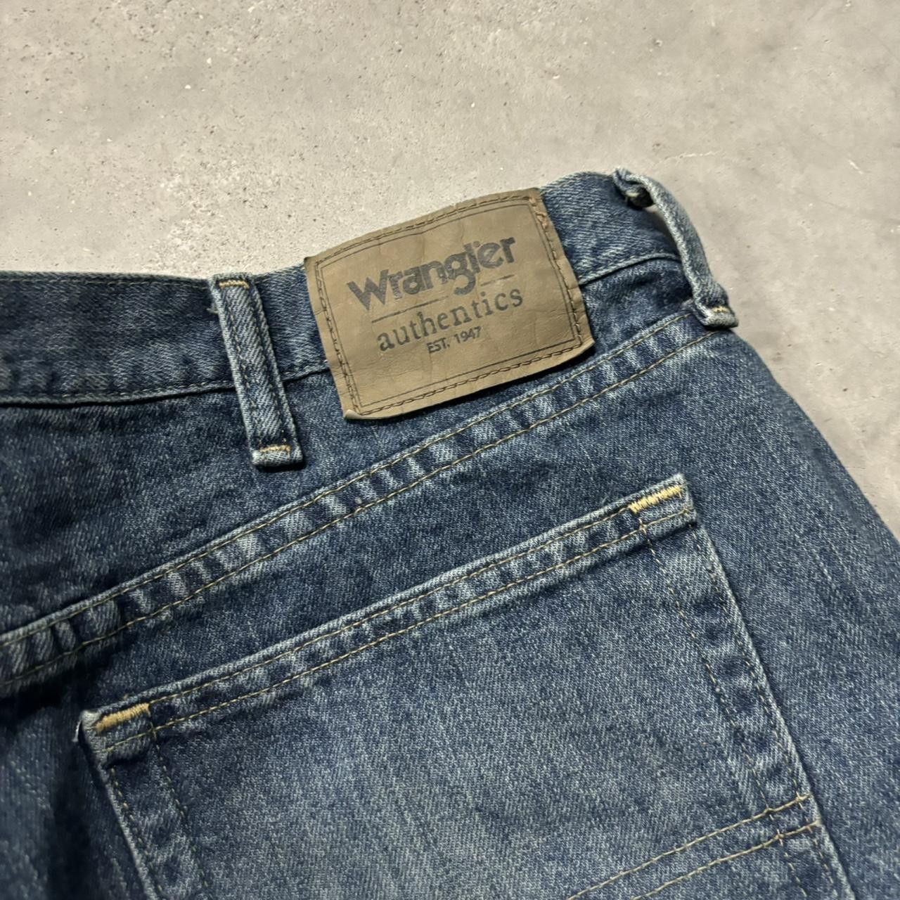 Japanese Brand × Vintage Crazy Vintage Y2K/2000s Grunge Dark Wash Denim Skater Jean Shorts Jorts! Size US 38 / EU 54 - 4 Thumbnail