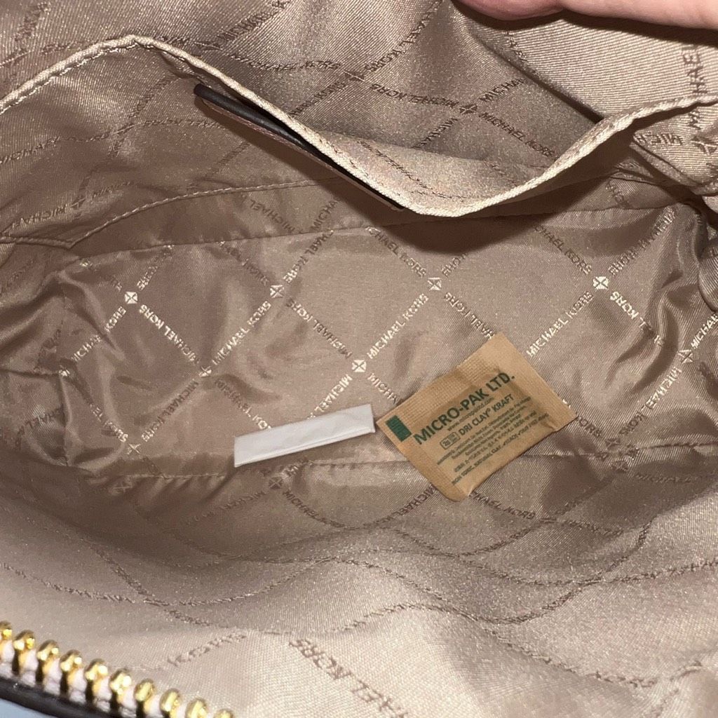 Michael Kors Michael Kors Jet Set Travel in Clay and Blush Size ONE SIZE - 8 Thumbnail
