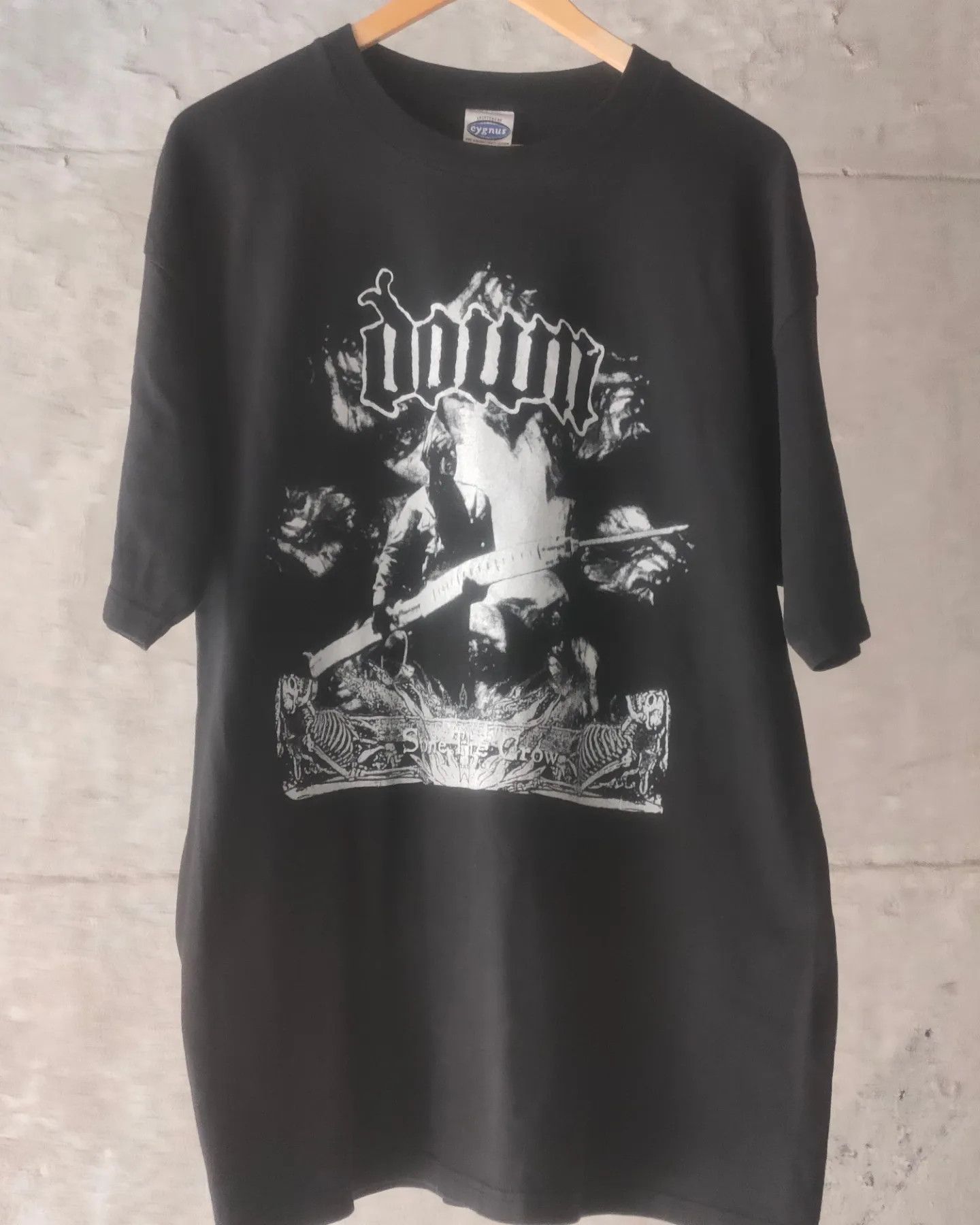 image of Band Tees Vintage 90's Down (Stone The Crow) Shirt in Black, Men's (Size XL)