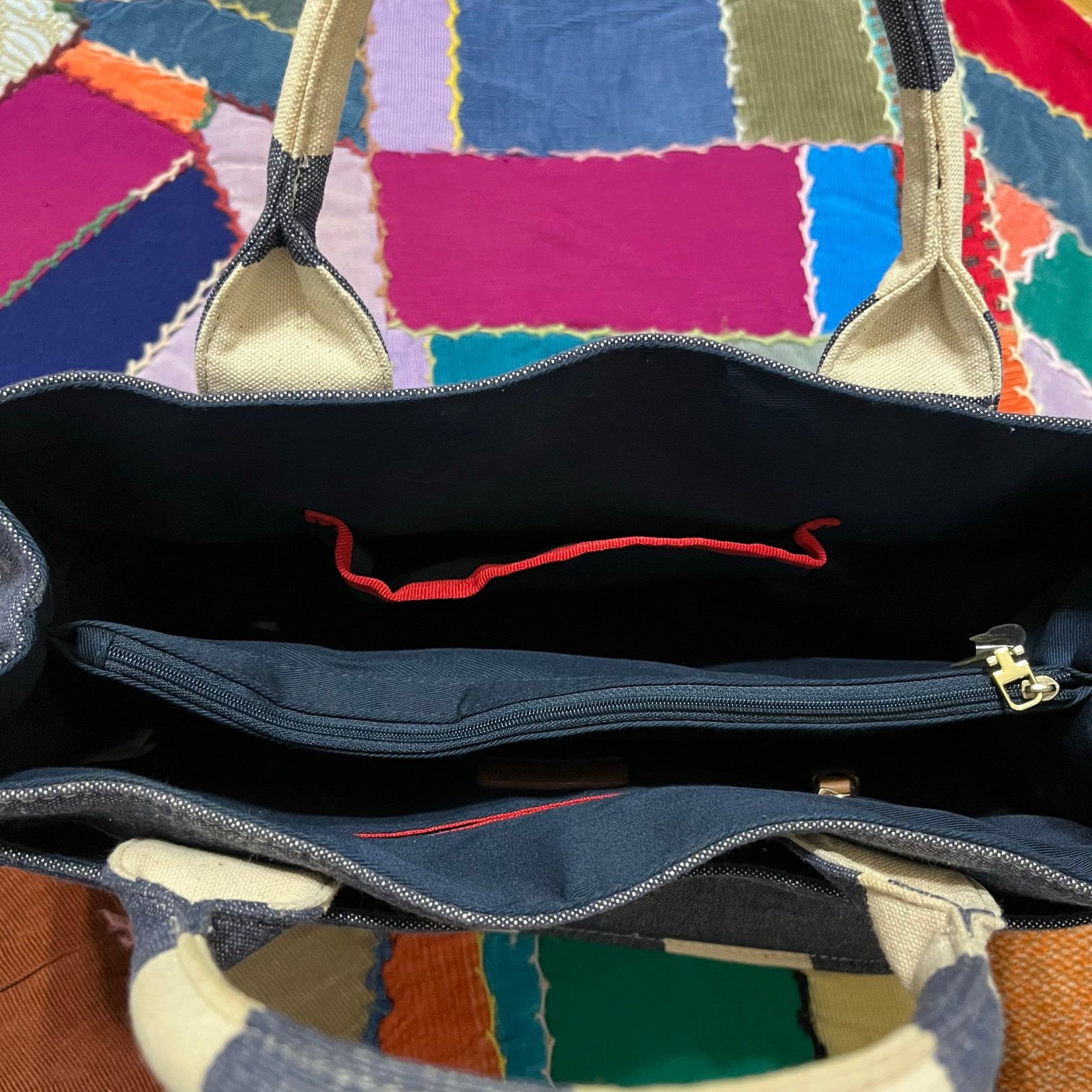 Tommy Hilfiger Tommy Hilfiger Navy/White Striped Logo Purse Size ONE SIZE - 5 Thumbnail
