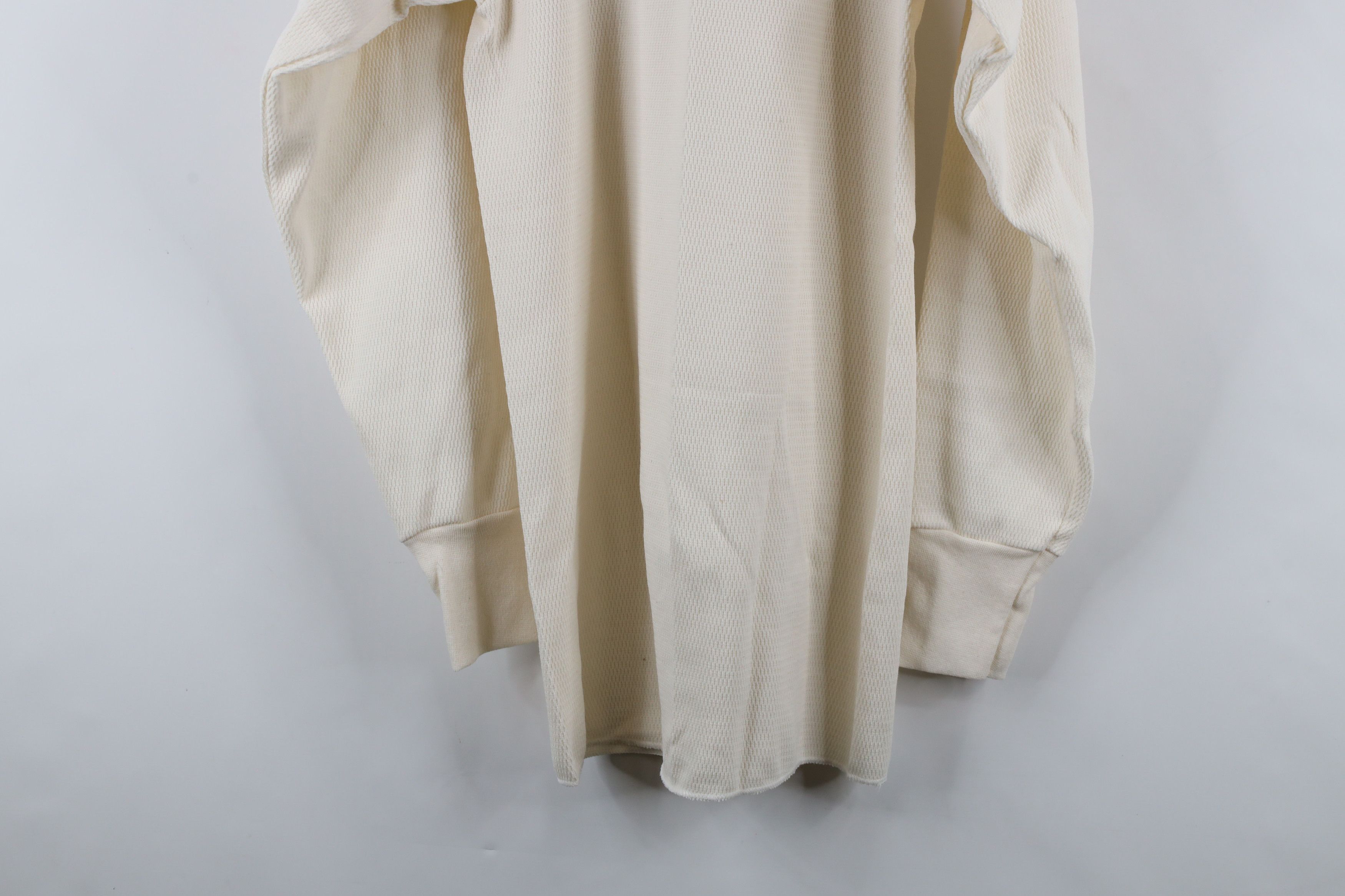 Vintage Vintage 90s Streetwear Waffle Knit Long Sleeve T-Shirt Cream Size US XL / EU 56 / 4 - 11 Thumbnail