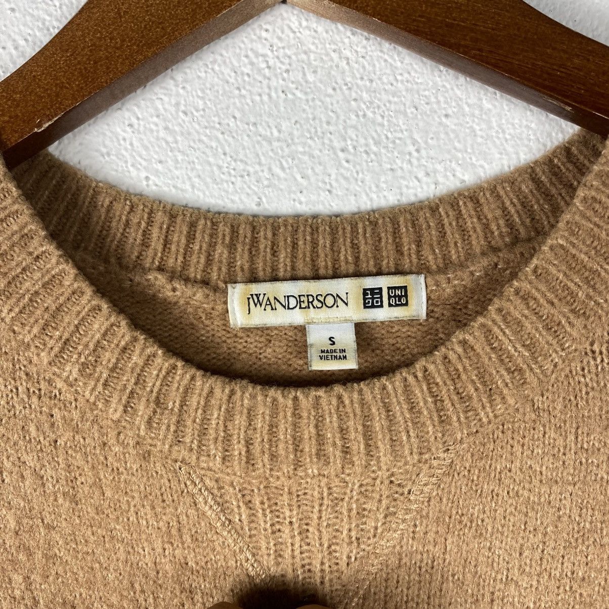 JW Anderson × Uniqlo JW Anderson Uniqlo Soufflé Yarn Camel Wool Crewneck Sweater Size S / US 4 / IT 40 - 4 Thumbnail