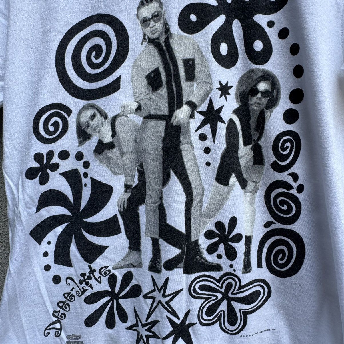 Band Tees Vintage rare 90s DEEE LITE band tee dance funk hip hop Size US M / EU 48-50 / 2 - 4 Thumbnail