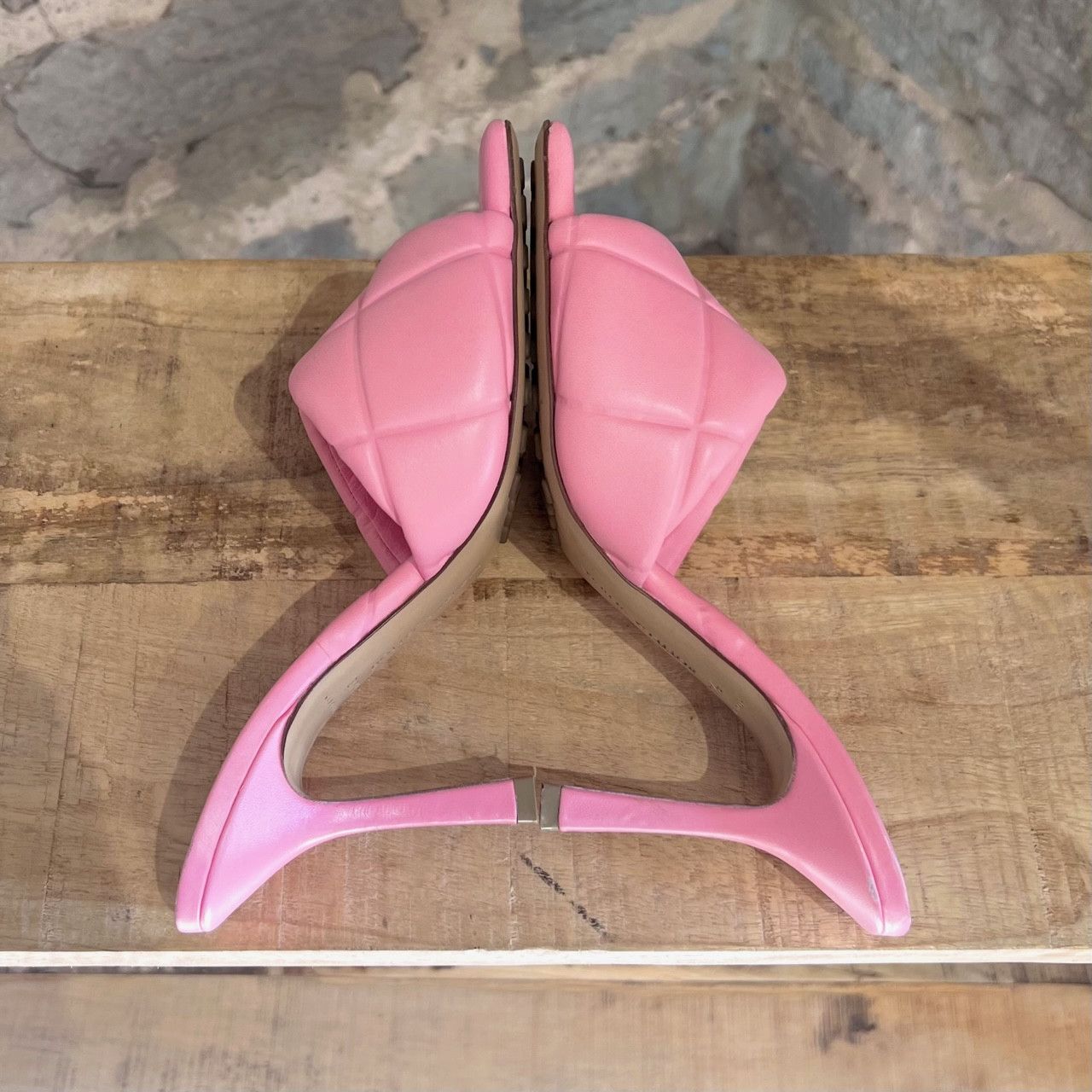 Bottega Veneta Bottega Veneta Blossom Pink Leather The Rubber Lido Sandals Size US 7.5 / IT 37.5 - 12 Thumbnail