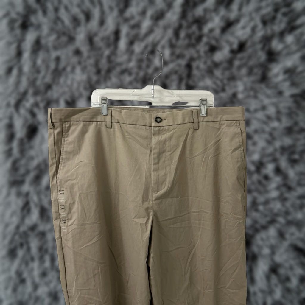 Croft & Barrow VINTAGE Croft & Barrow Pants Mens 42x32 Brown Khaki Relaxed Fit Flat Front YKK Trousers Size US 42 / EU 58 - 1 Thumbnail