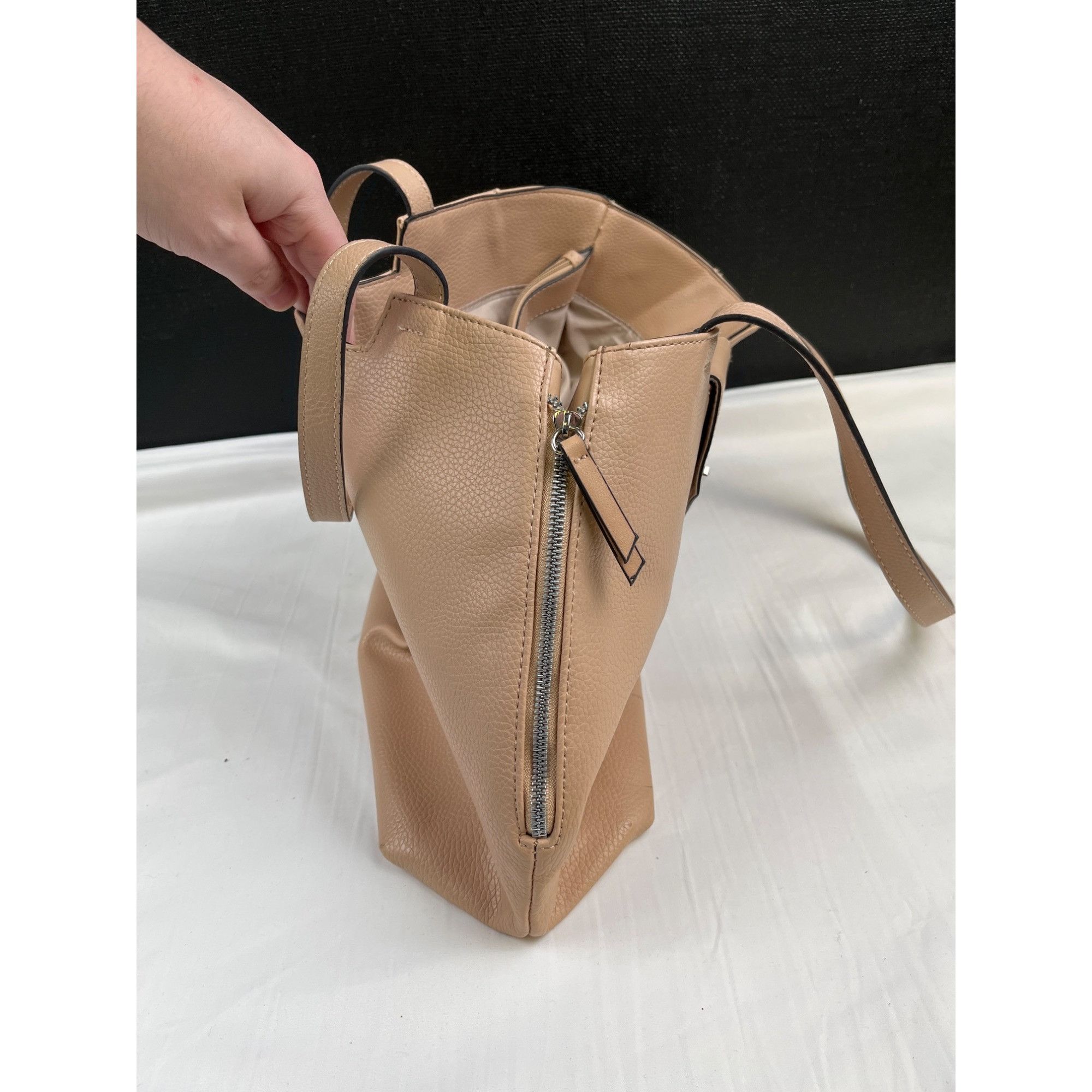 Nine West Nine West womens Tan Faux leather Shoulder Bag SKU 4178 Size ONE SIZE - 4 Thumbnail