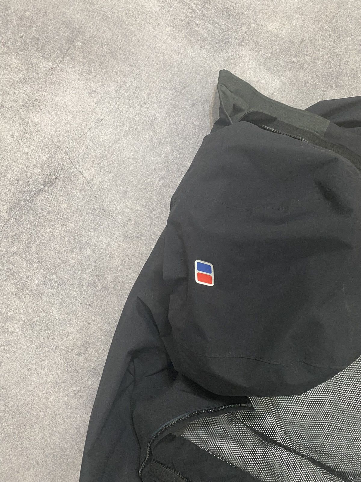 Berghaus Berghaus Hydroshell Elite Jacket Windbreaker Size L Size US L / EU 52-54 / 3 - 8 Thumbnail