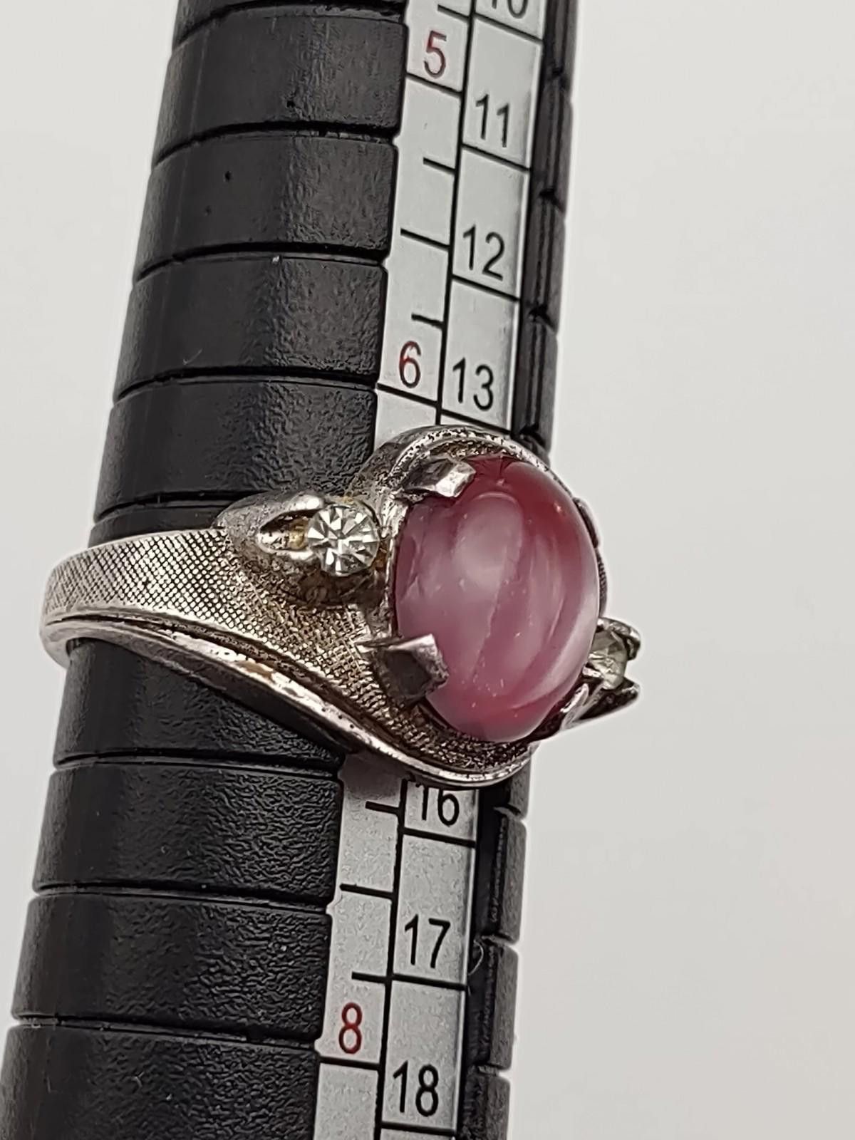 The Unbranded Brand Vintage Sterling Silver Pink Cabochon Ring Size 7 Size ONE SIZE - 3 Thumbnail