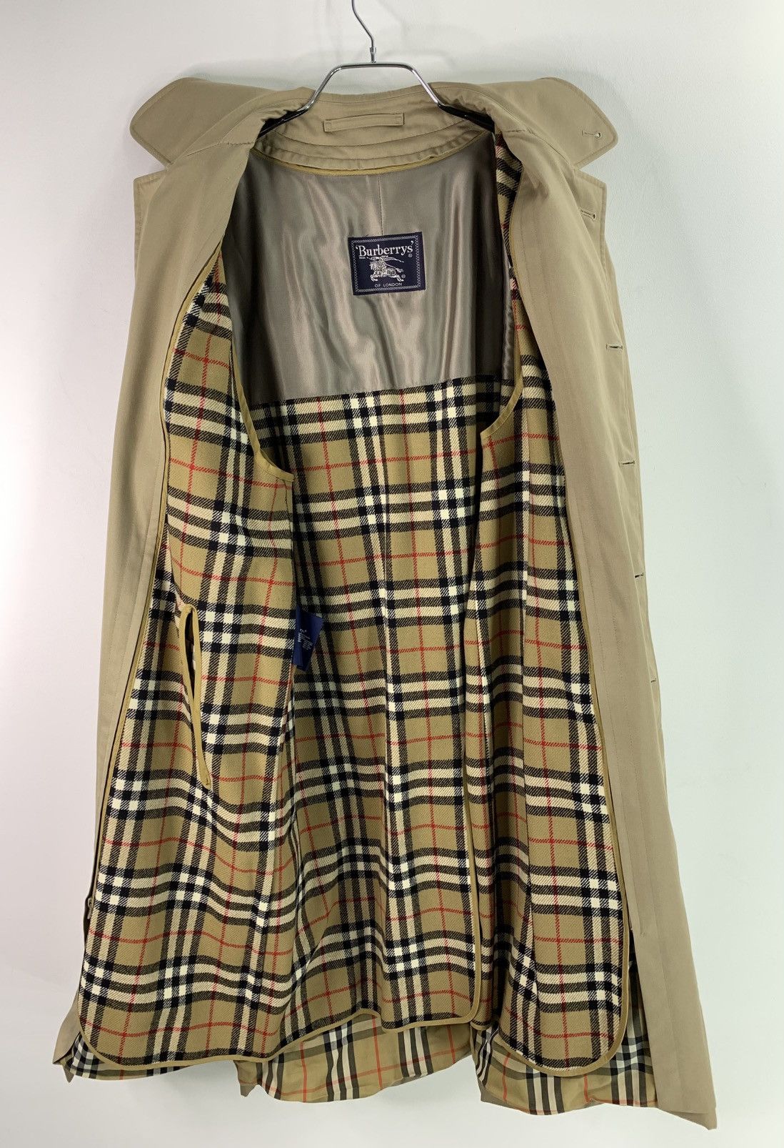 Burberry × Vintage Burberry Vintage Beige Trench Coat M/L Size Size US M / EU 48-50 / 2 - 4 Thumbnail