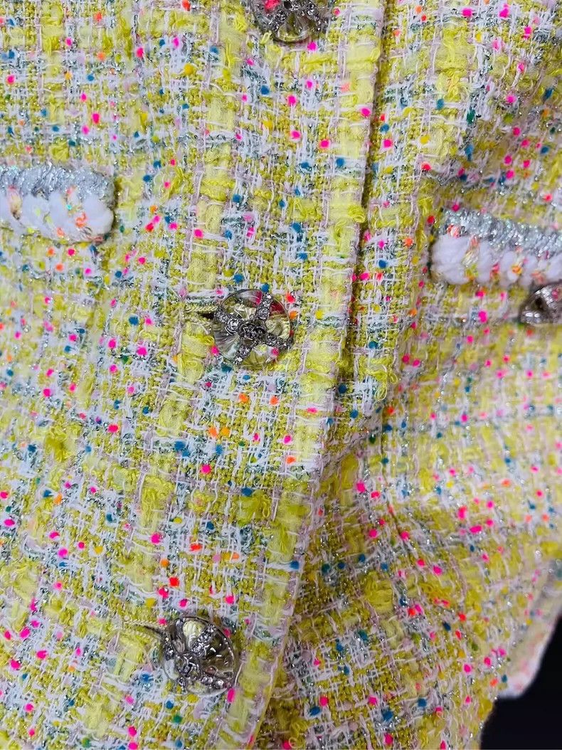 Chanel Chanel 24c goose yellow soft jacket 2504-Nextarrow Size XS / US 0-2 / IT 36-38 - 3 Thumbnail