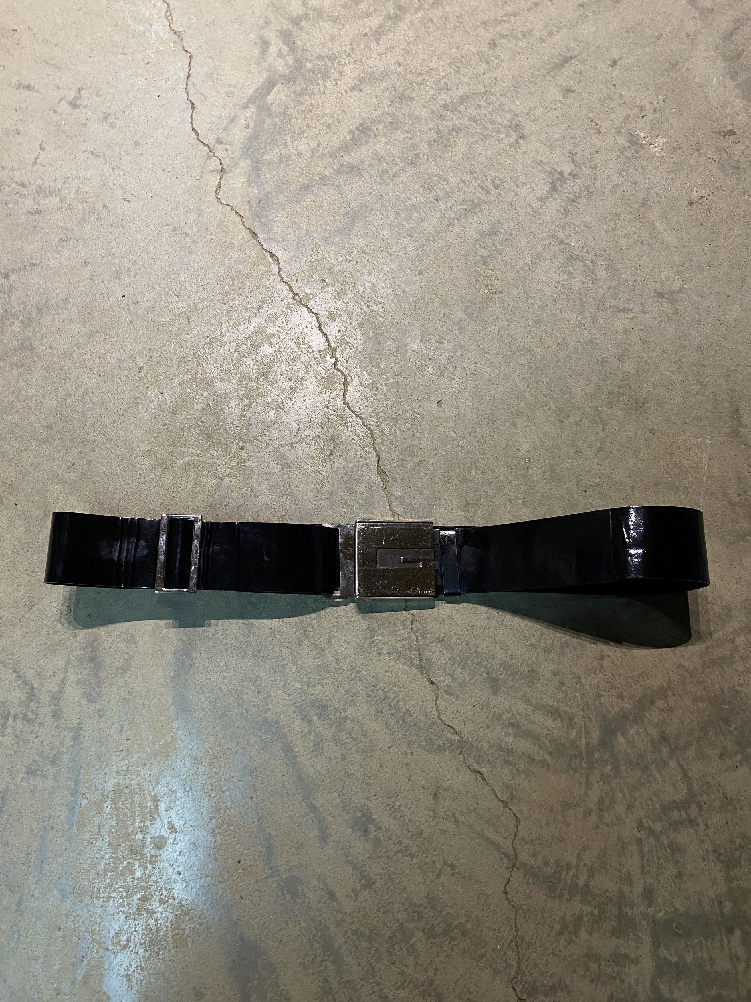 Gucci Gucci FW 1996 G Silver Vinyle Belt by Tom Ford Size ONE SIZE - 7 Thumbnail