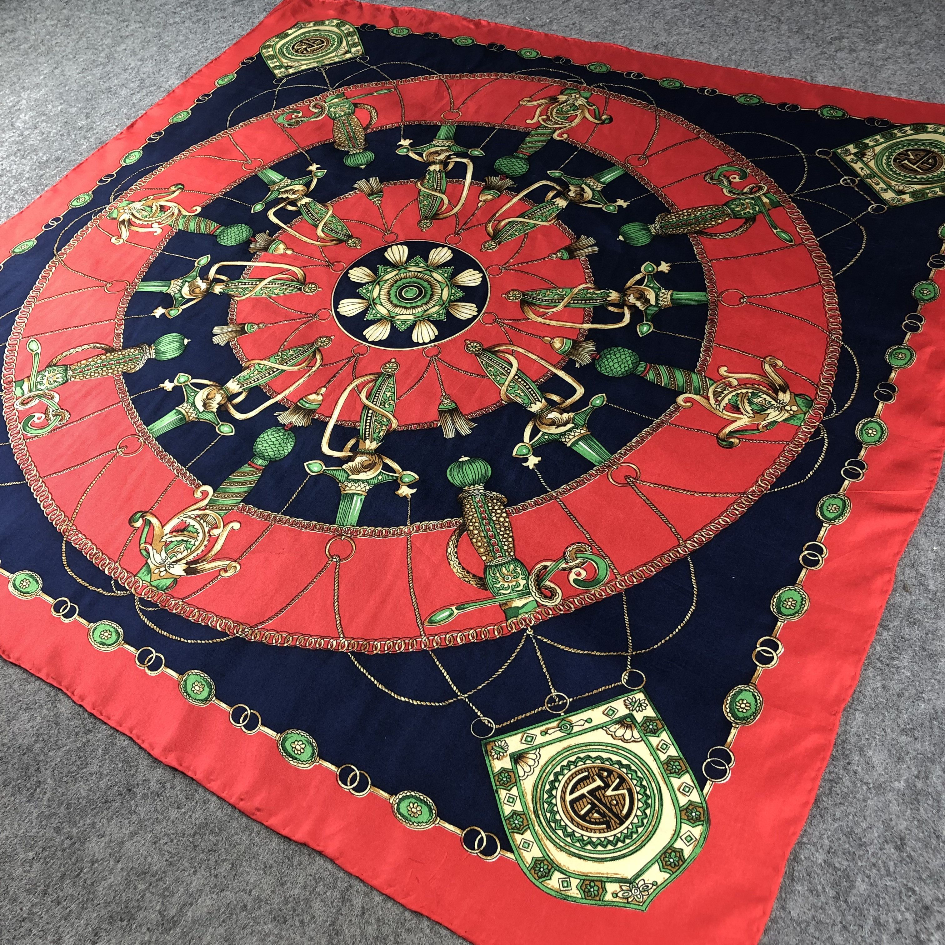 Japanese Brand Vintage Luxury Hand Rolled Silk Scarf M928 Size ONE SIZE - 2 Thumbnail