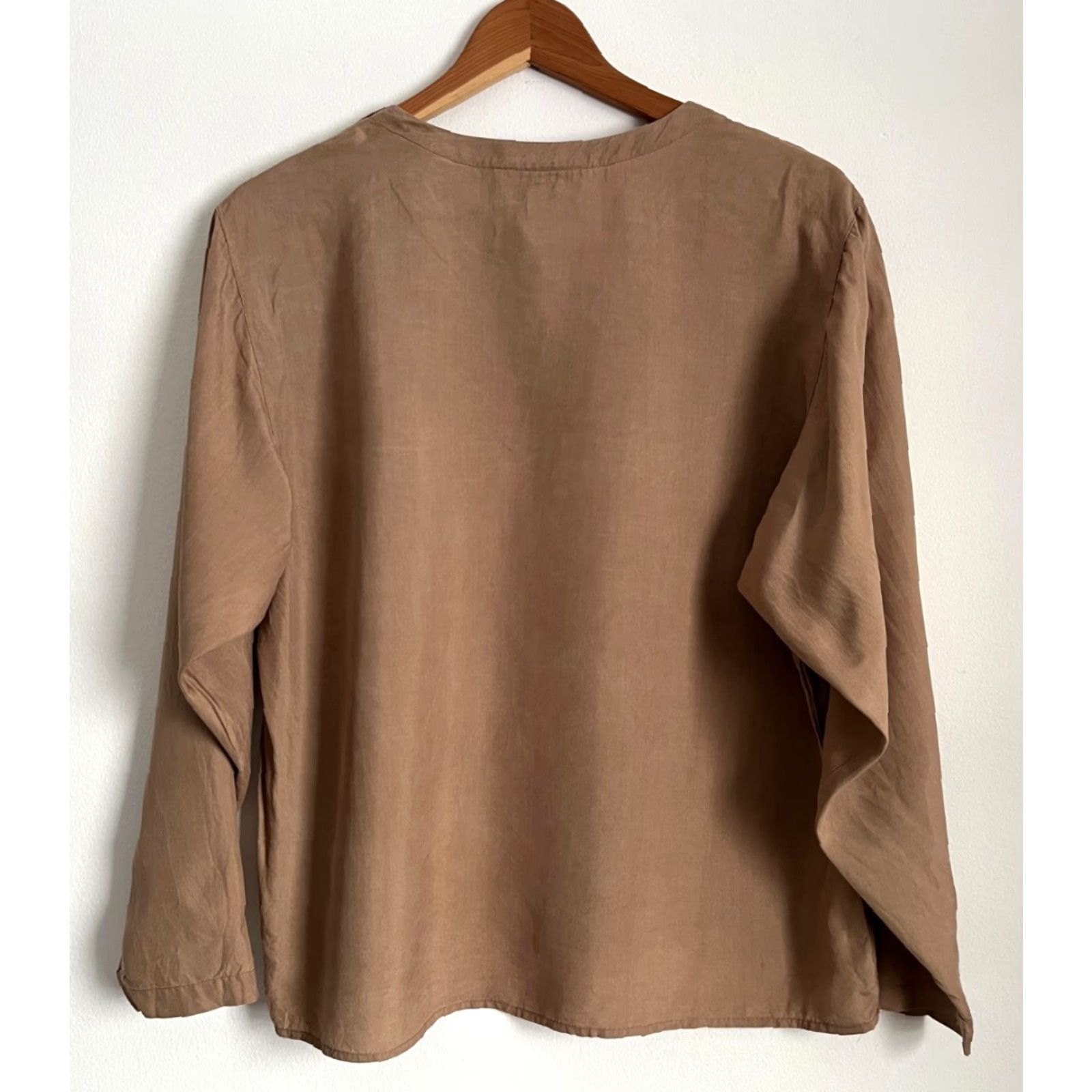 Vintage VINTAGE Elliot Andrews Women’s Blouse Shirt Long Sleeve Silk 90s Sz 8 Brown Pattern Solid Size M / US 6-8 / IT 42-44 - 2 Thumbnail