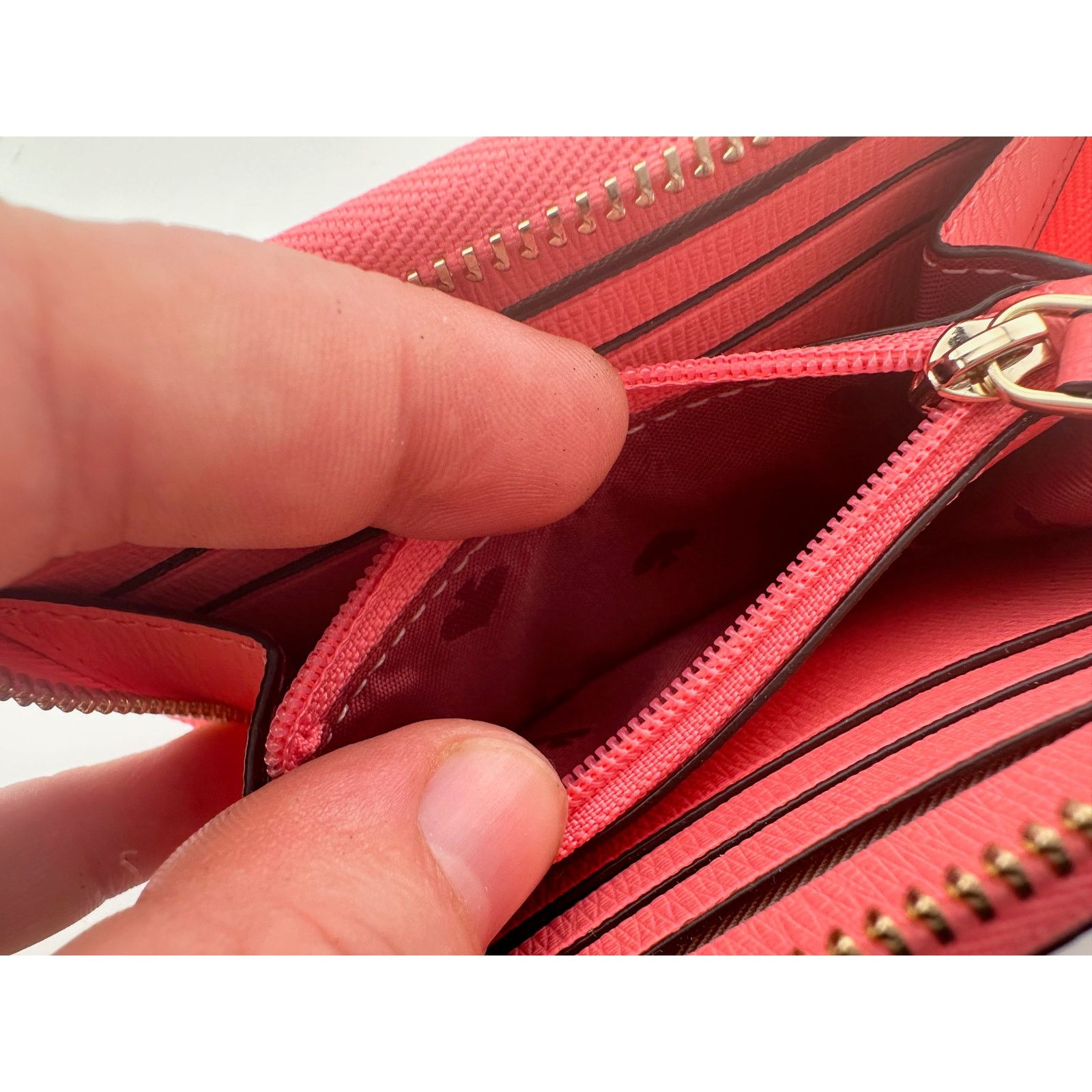 Kate Spade Kate Spade Pink Multi Pocket Compact Zip Wallet Size ONE SIZE - 6 Thumbnail