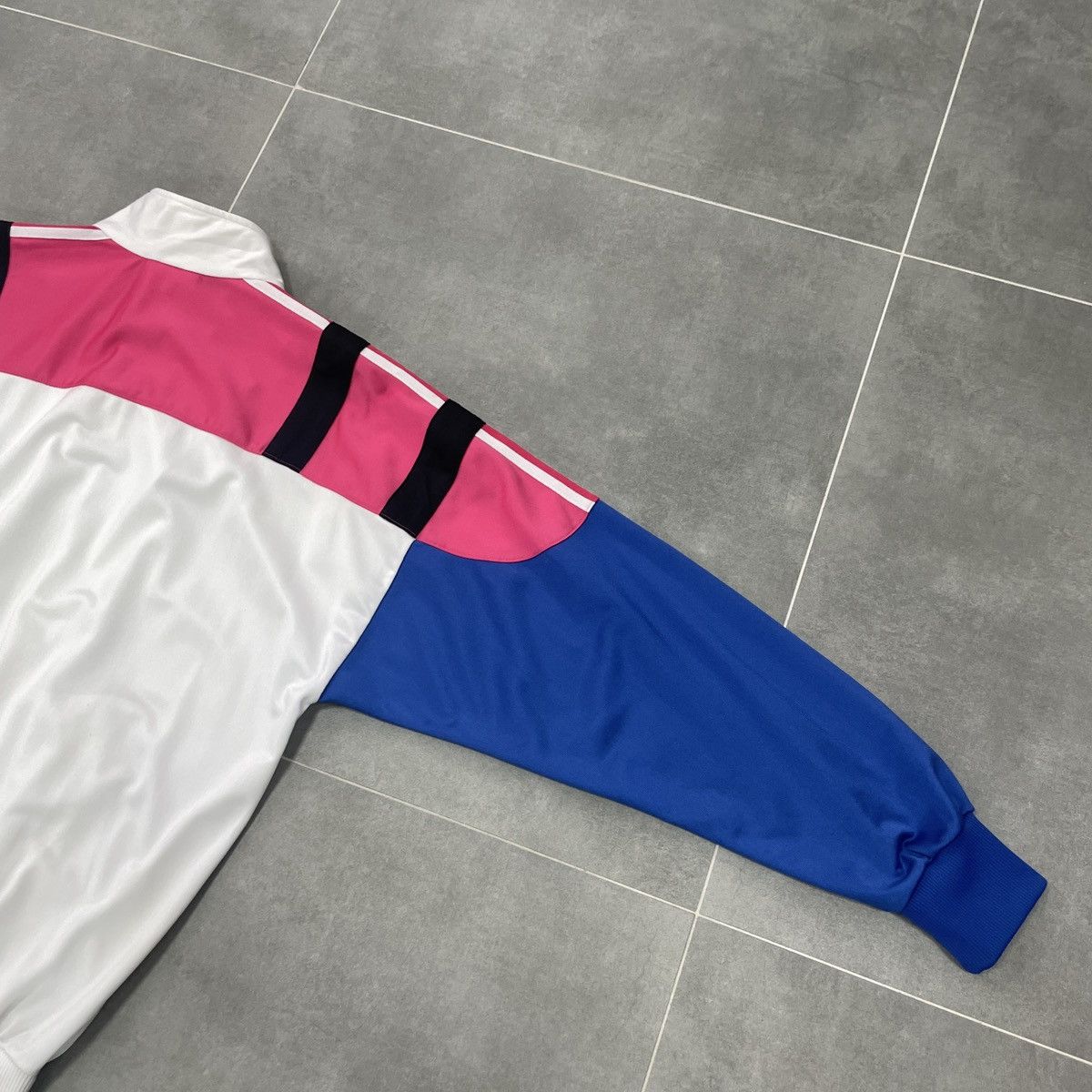 Adidas × Vintage Vintage Adidas Track Jacket Size M Size US M / EU 48-50 / 2 - 24 Thumbnail