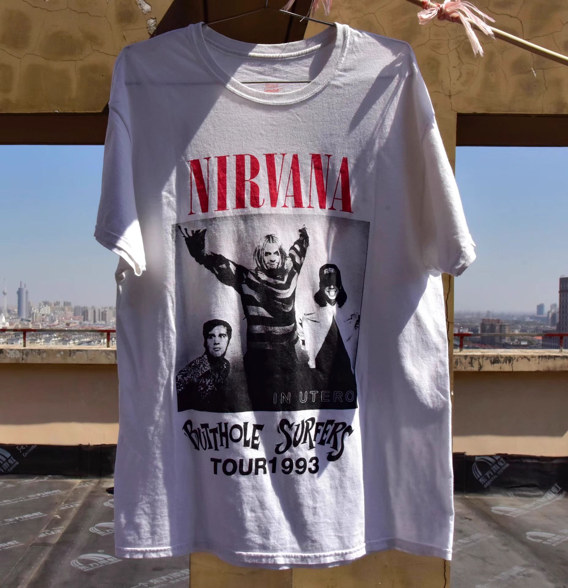 Nirvana Nirvana & Butthole Surfers Vintage T-shirt K3 Size US L / EU 52-54 / 3 - 1 Thumbnail