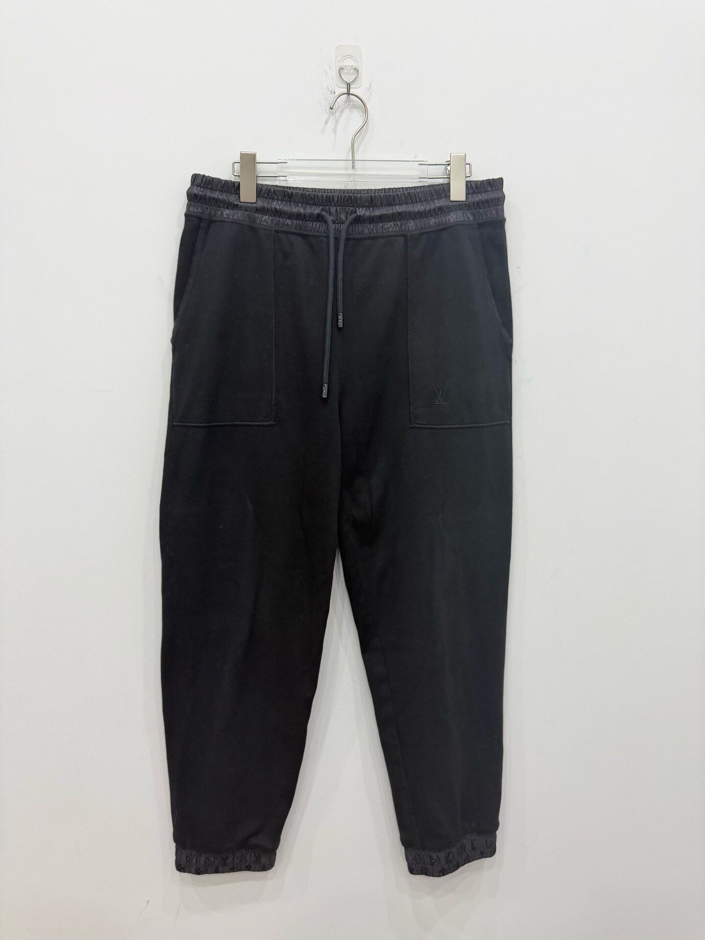 Louis Vuitton Louis Vuitton Casual Pants 36 Men Size US 36 / EU 52 - 1 Thumbnail